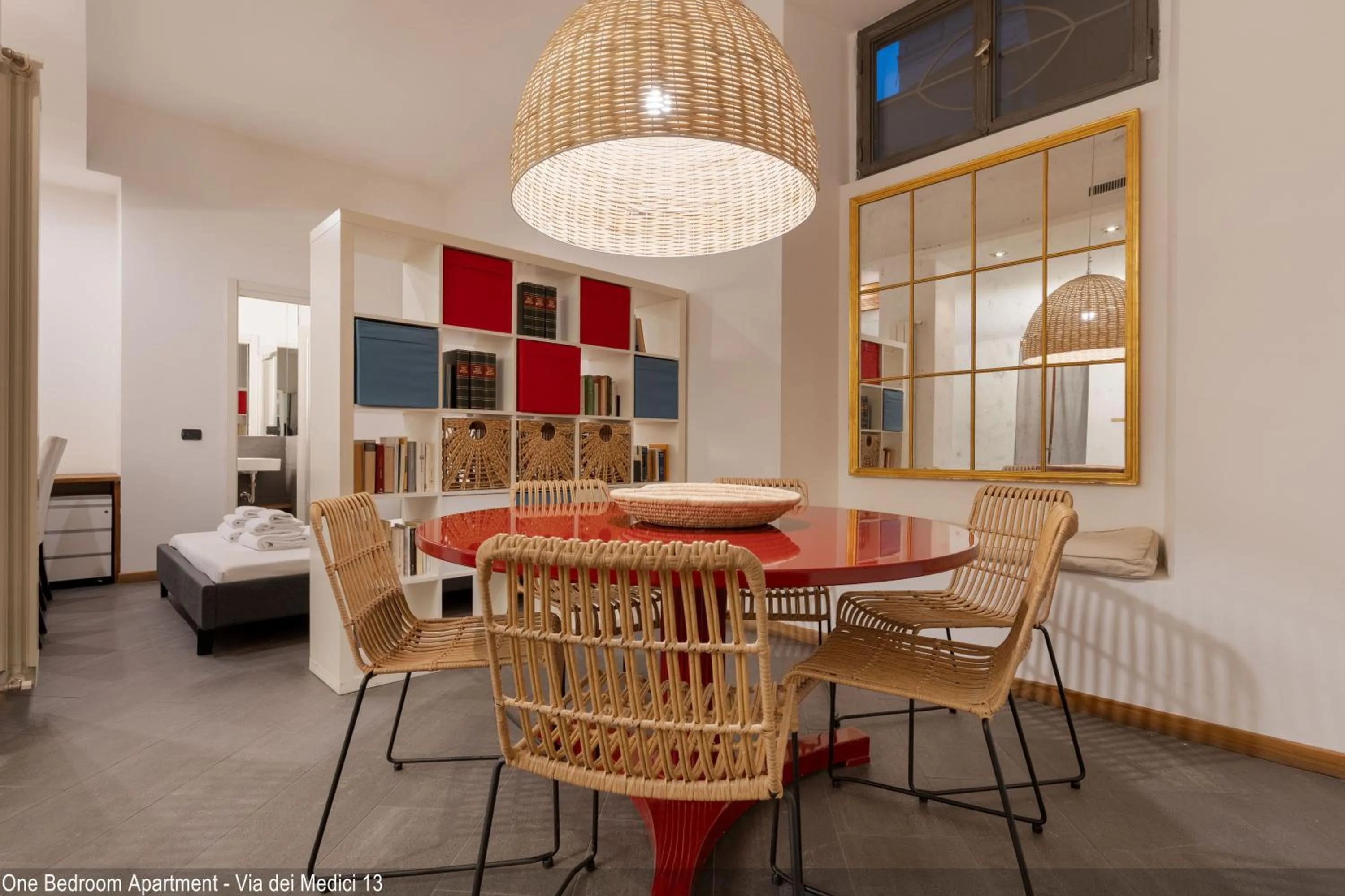 Dining area in Brera Apartments in Porta Ticinese