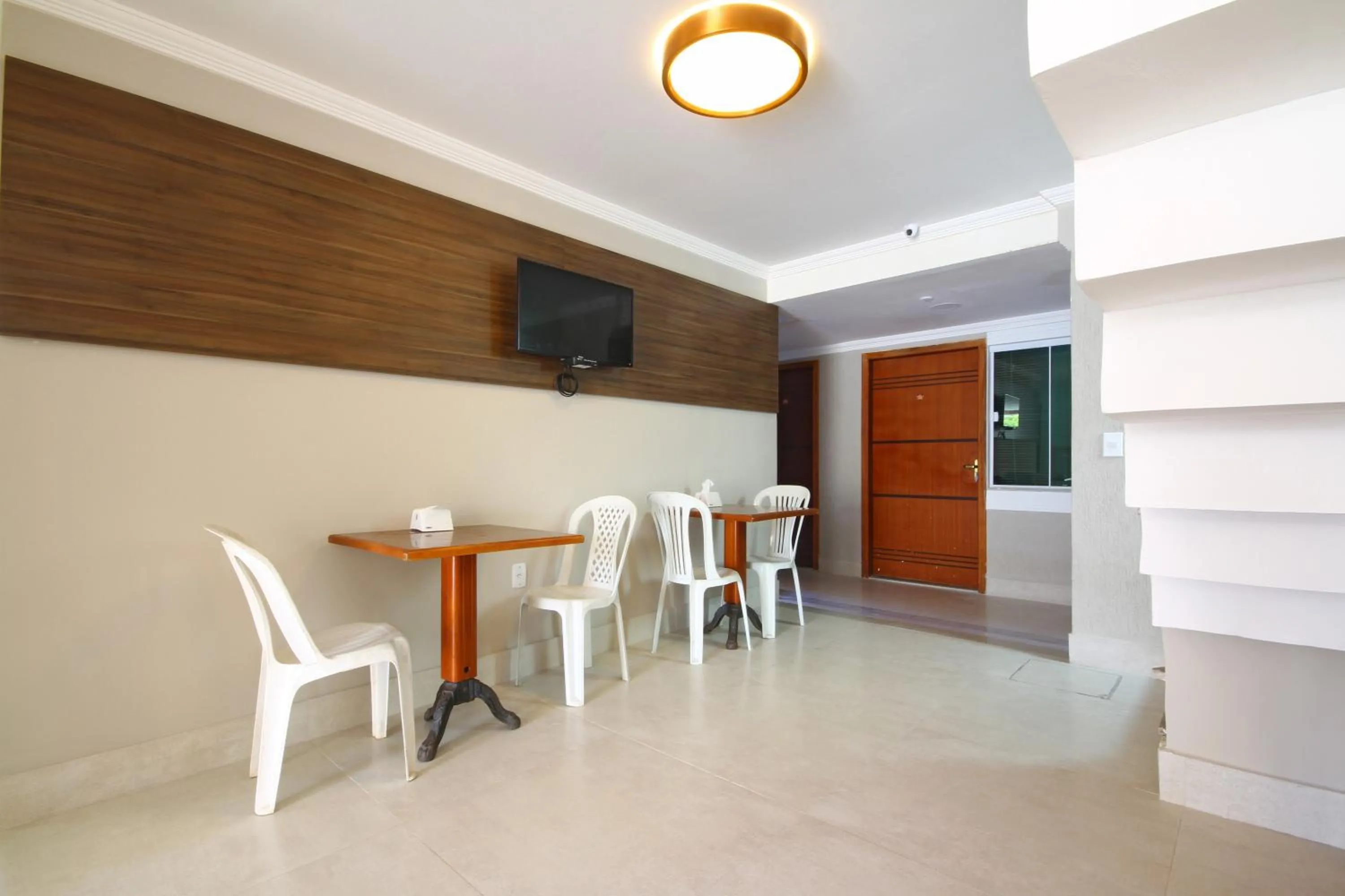 Dining area in MDJ Pousada