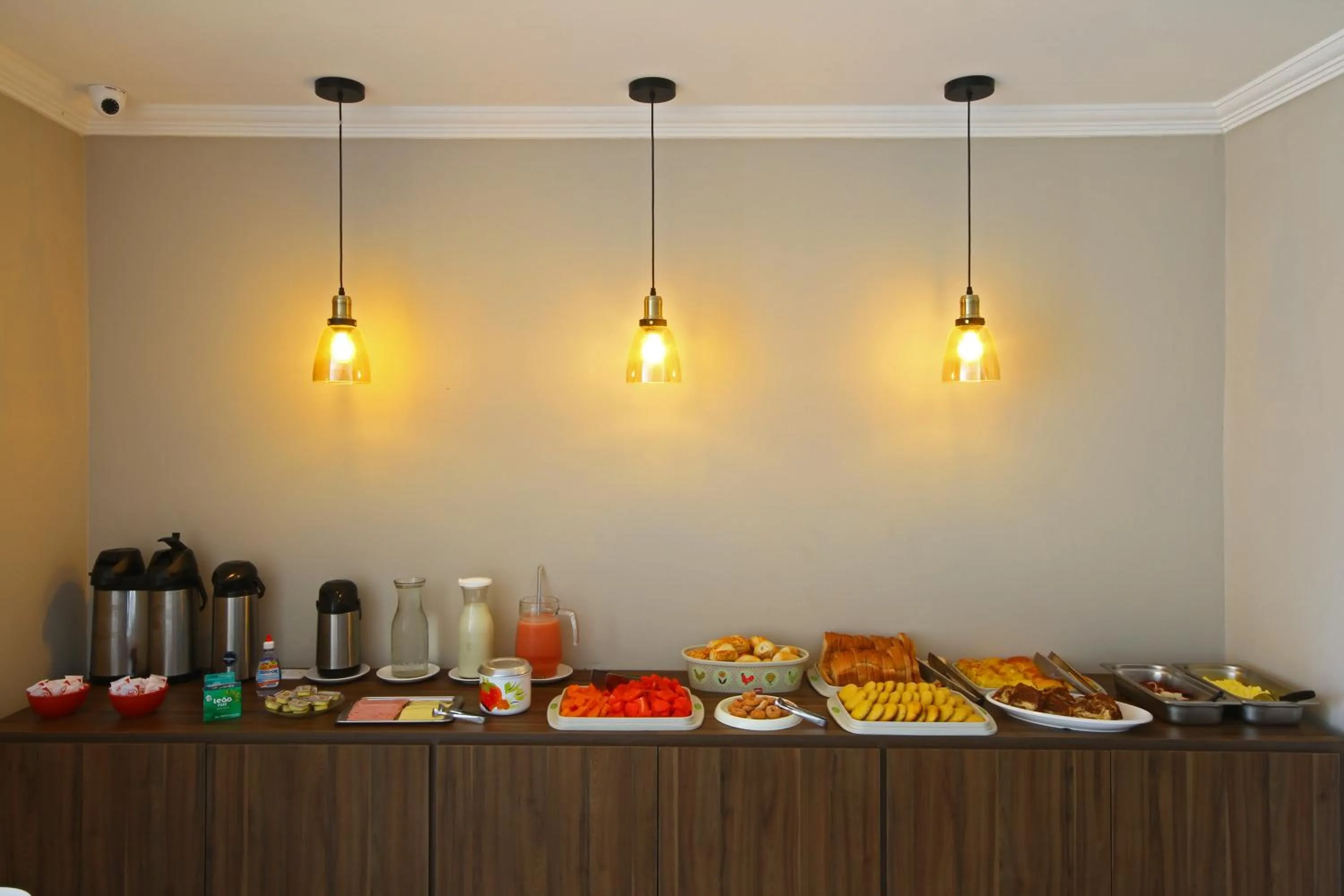 Breakfast in MDJ Pousada