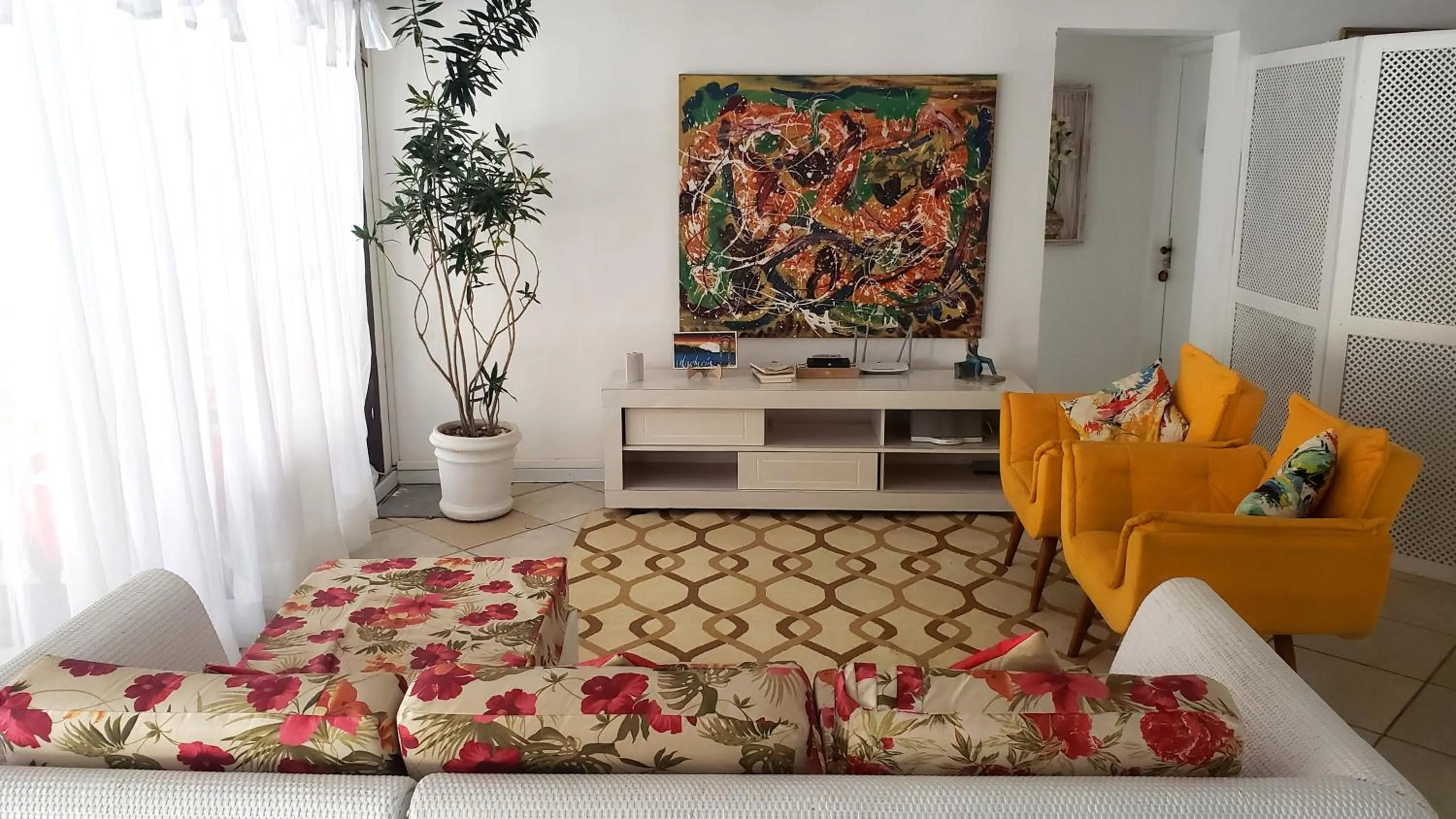 Communal lounge/ TV room, Bed in Pousada Kairos & Spa em Búzios