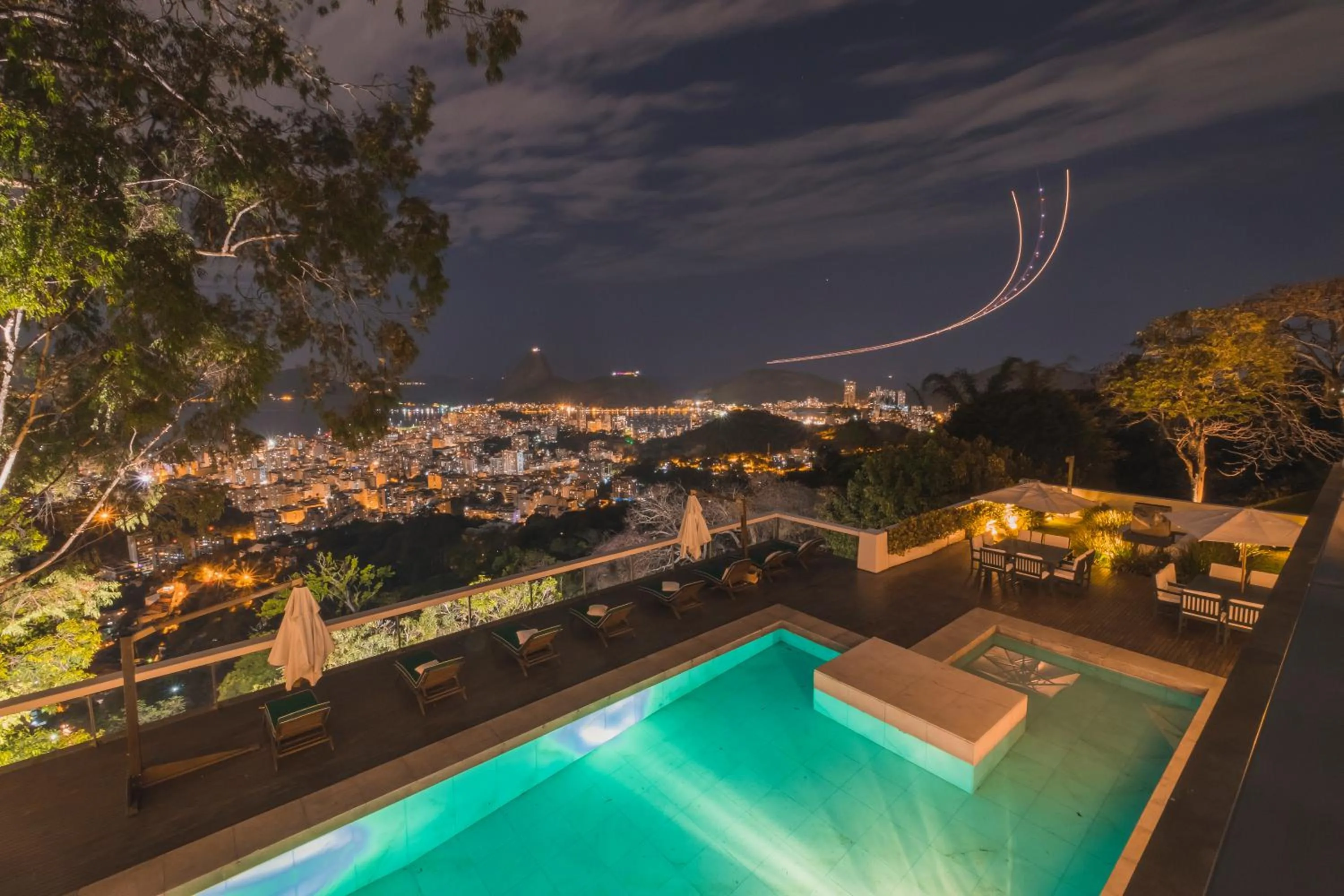 Night in Vila Santa Teresa