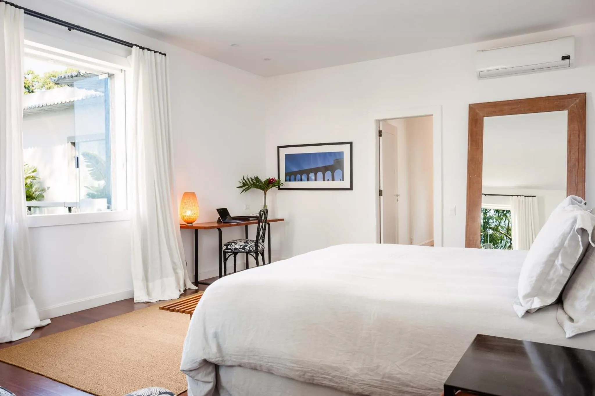 Photo of the whole room, Bed in Vila Santa Teresa