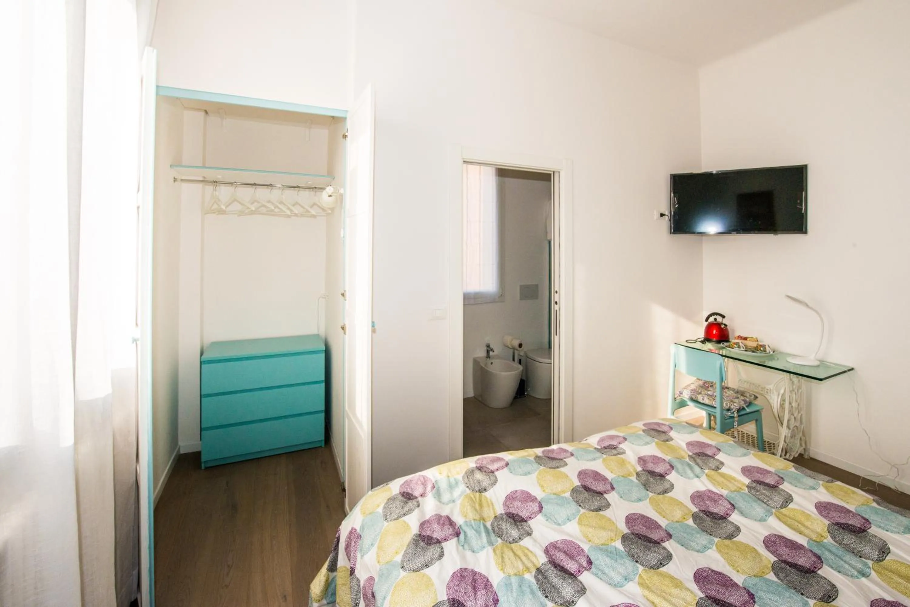 Bed in Ramo Rosso di Paolo Natalini