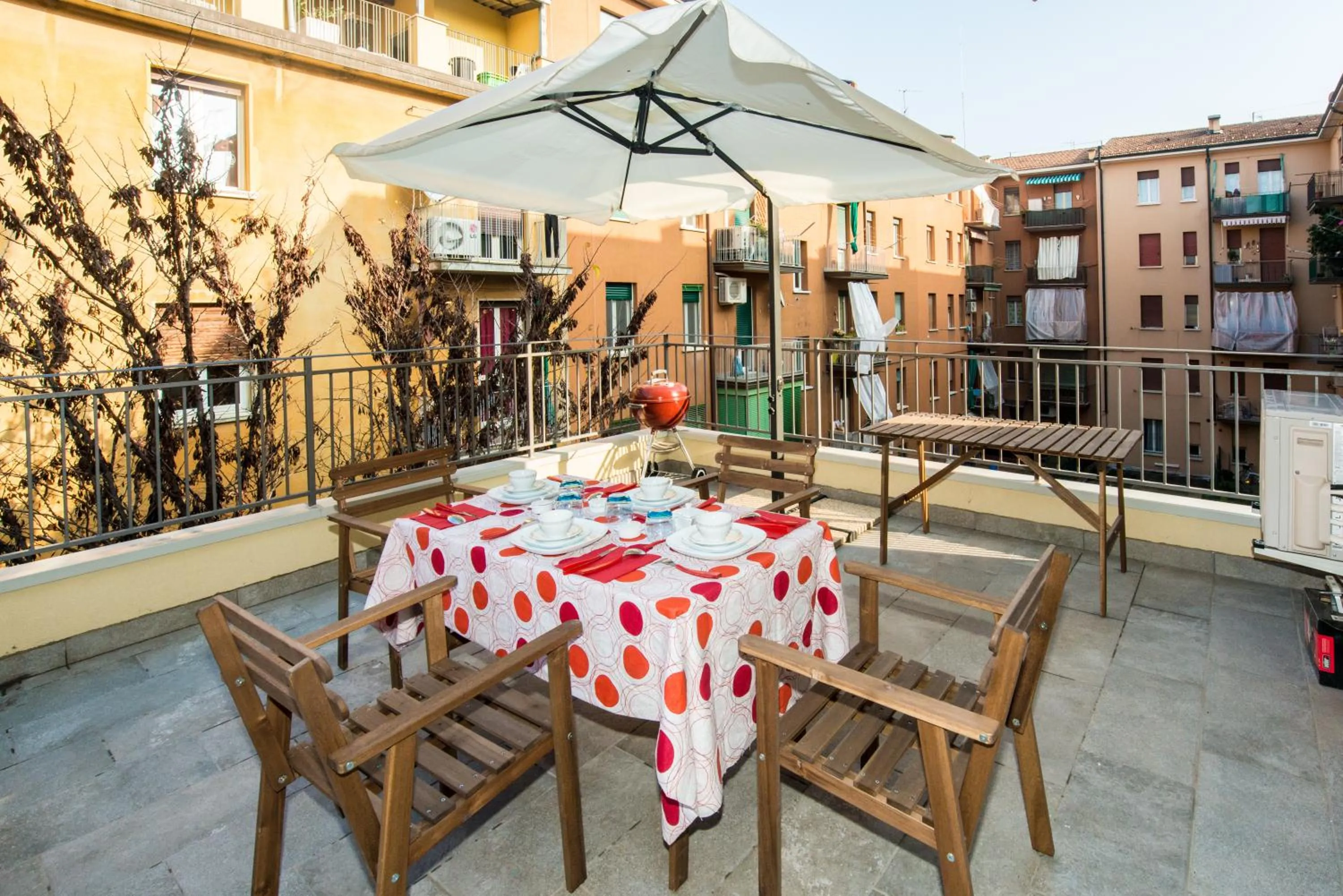 Balcony/Terrace in Ramo Rosso di Paolo Natalini