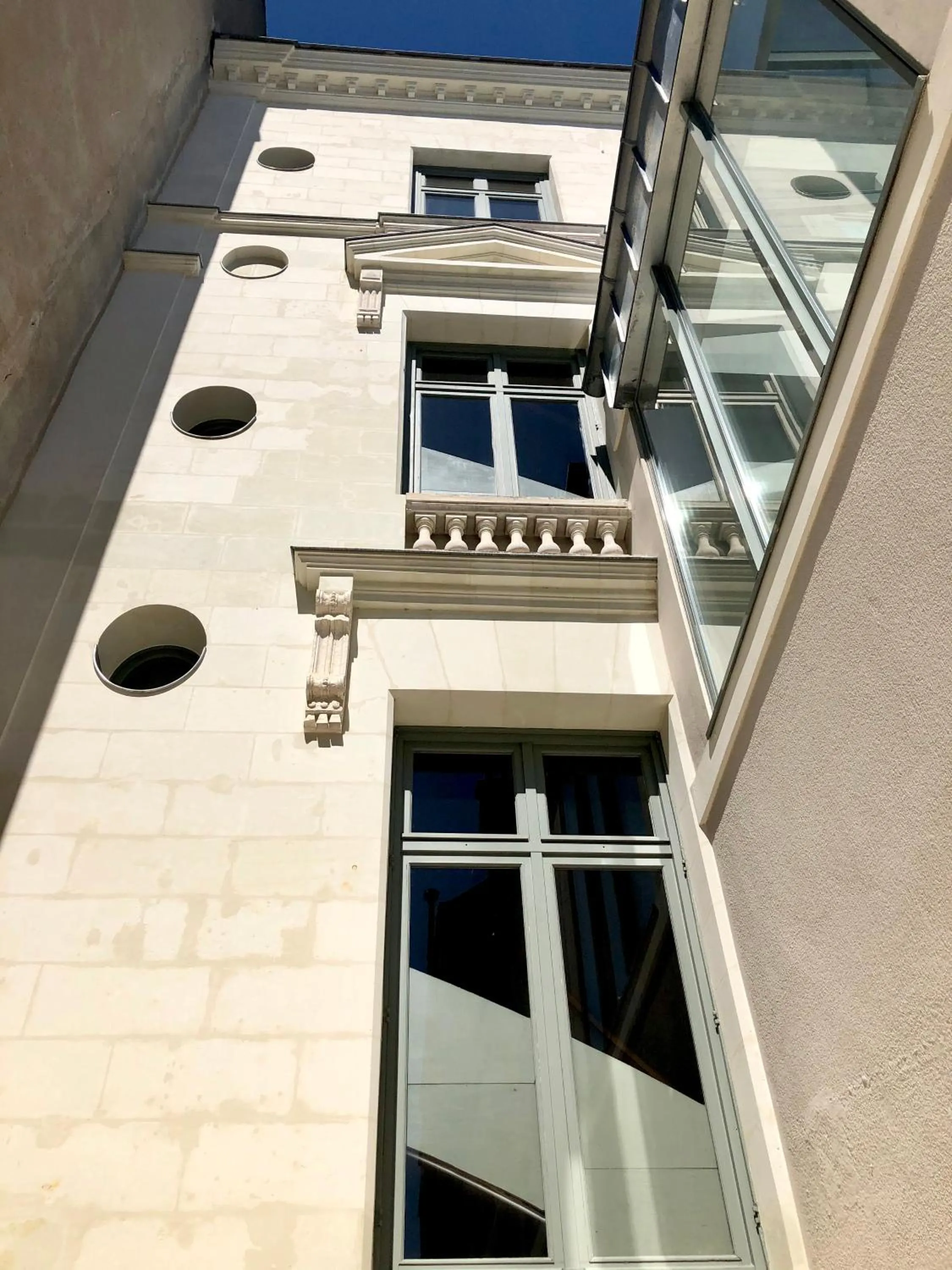 Facade/entrance in Résidence de Tourisme Central Parc Tours