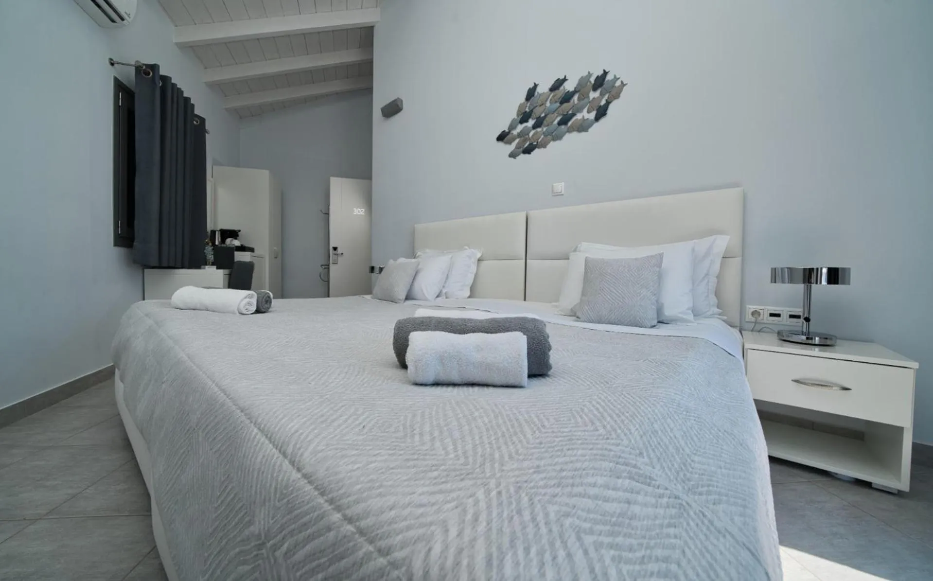 Photo of the whole room, Bed in Dardiza Boutique Hotel