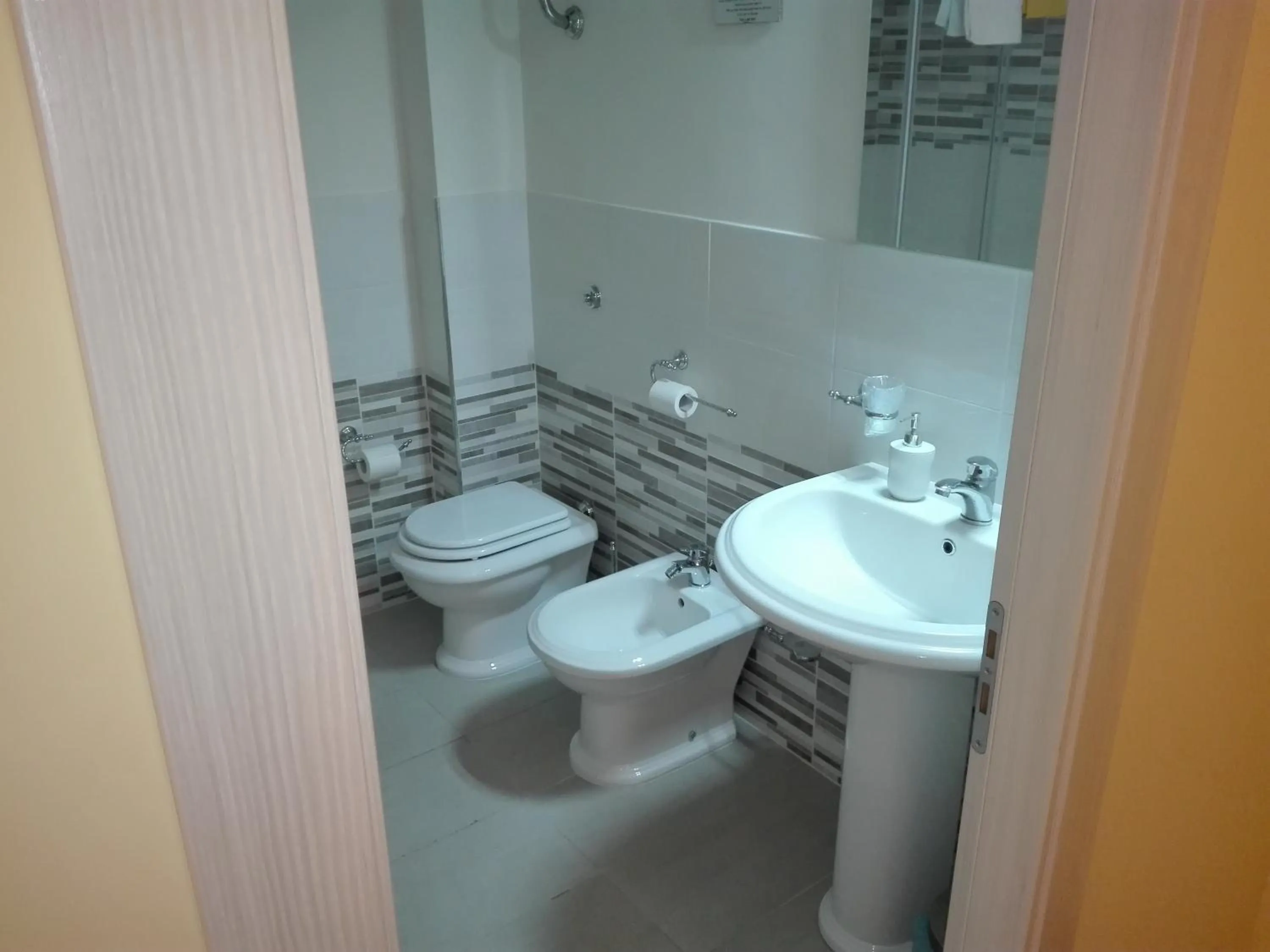 Photo of the whole room in B&B La Colonna