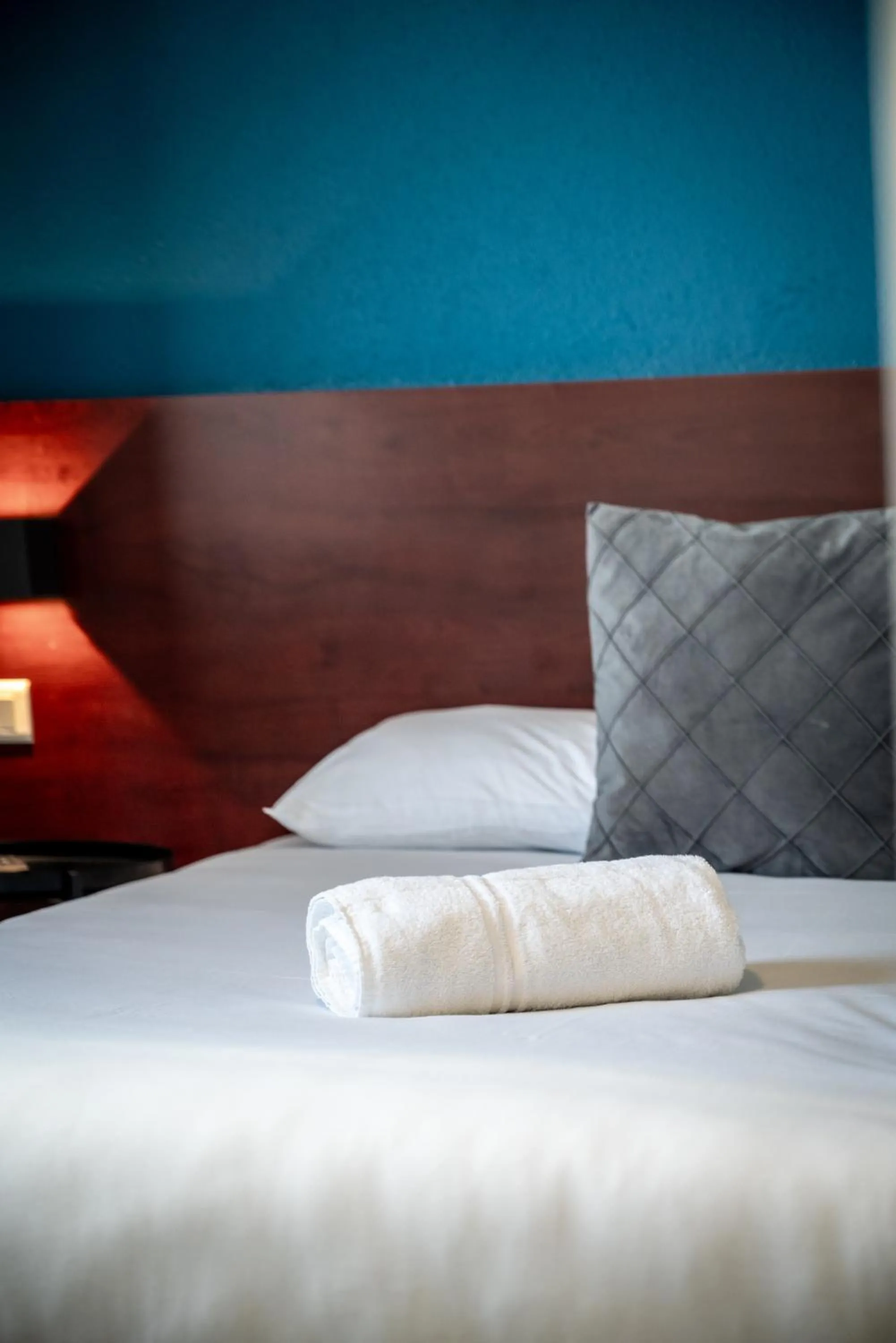 Decorative detail, Bed in Initial by Balladins Lyon Villefranche-sur-Saône