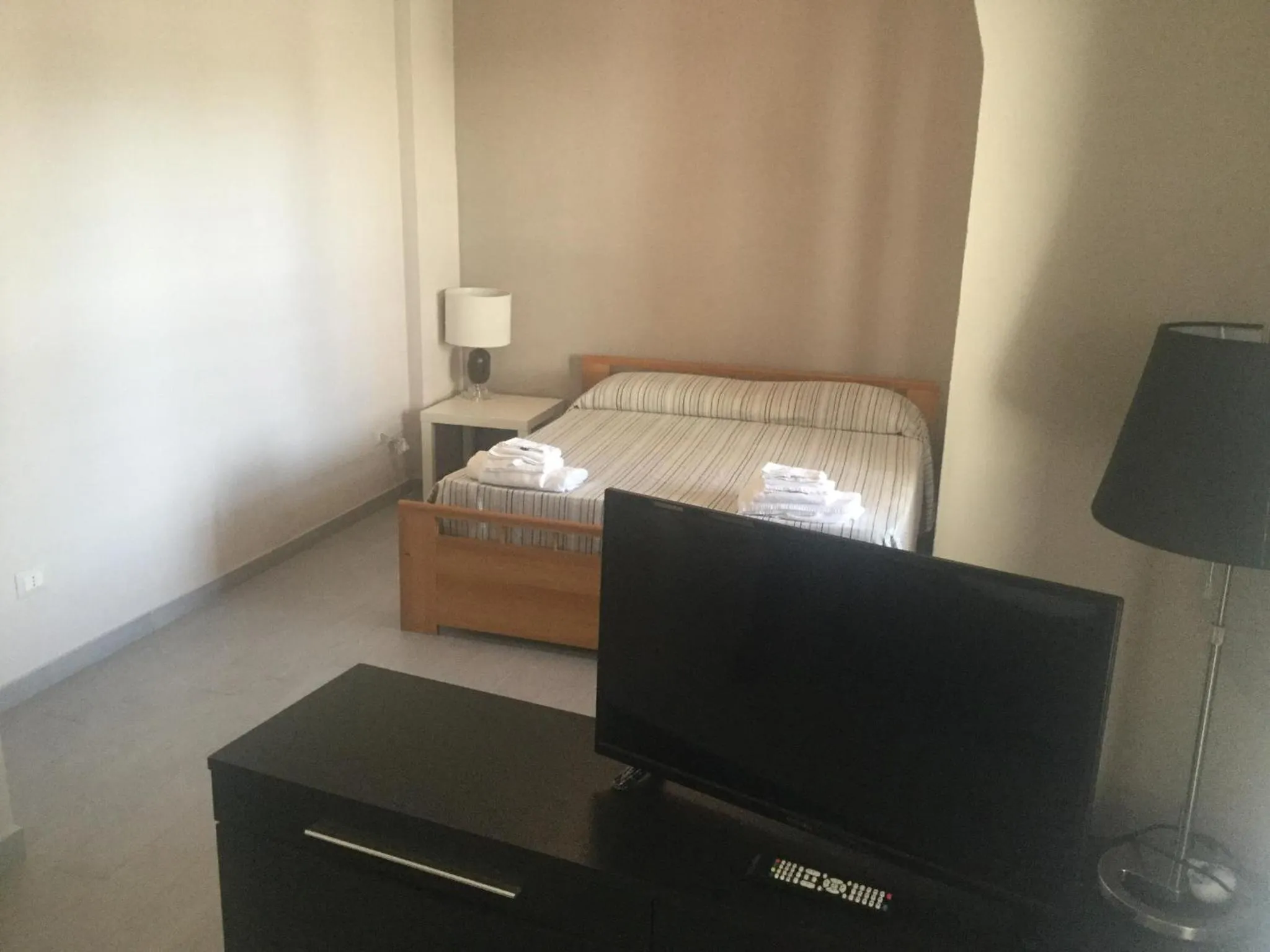 Photo of the whole room, Bed in Marina di Cala del Sole