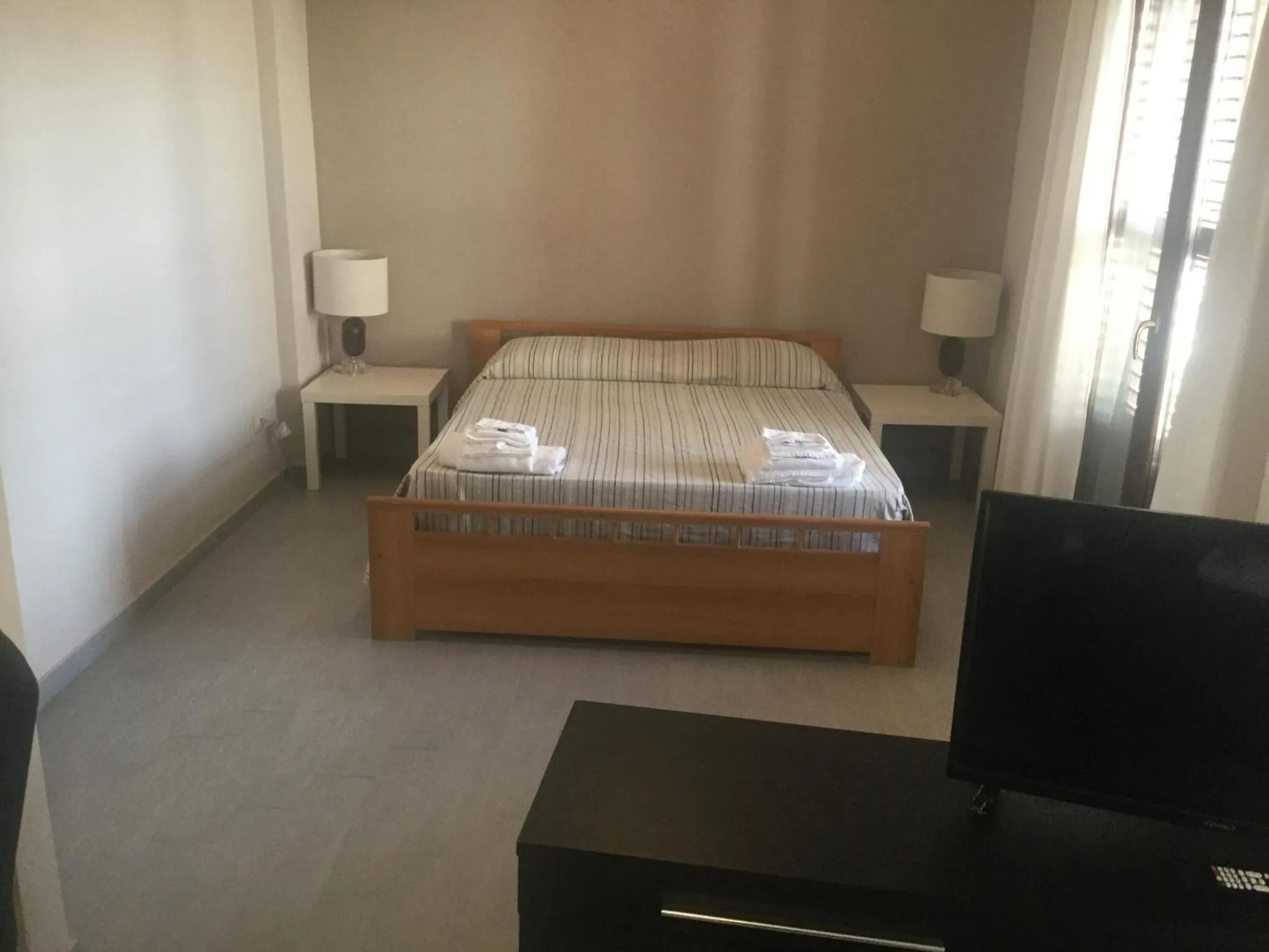 Photo of the whole room, Bed in Marina di Cala del Sole