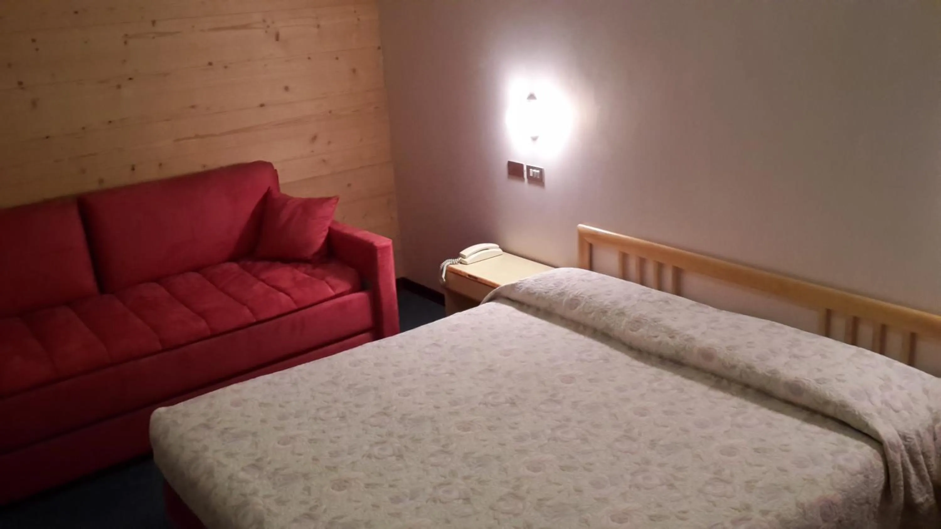 Bedroom, Bed in Hotel Mignon