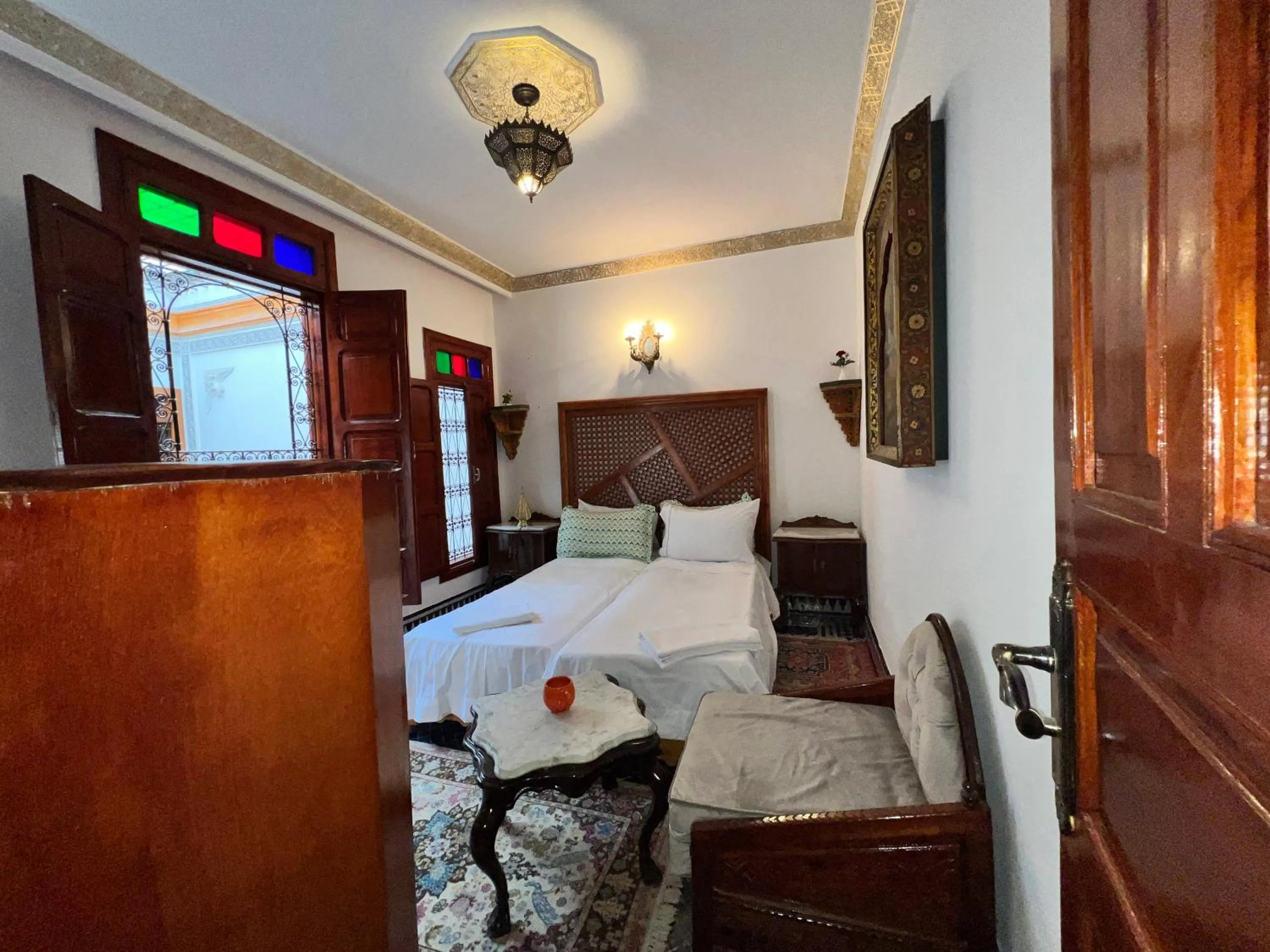 Bed in Fès Riad Scalia Traditional Guesthouse Morocco