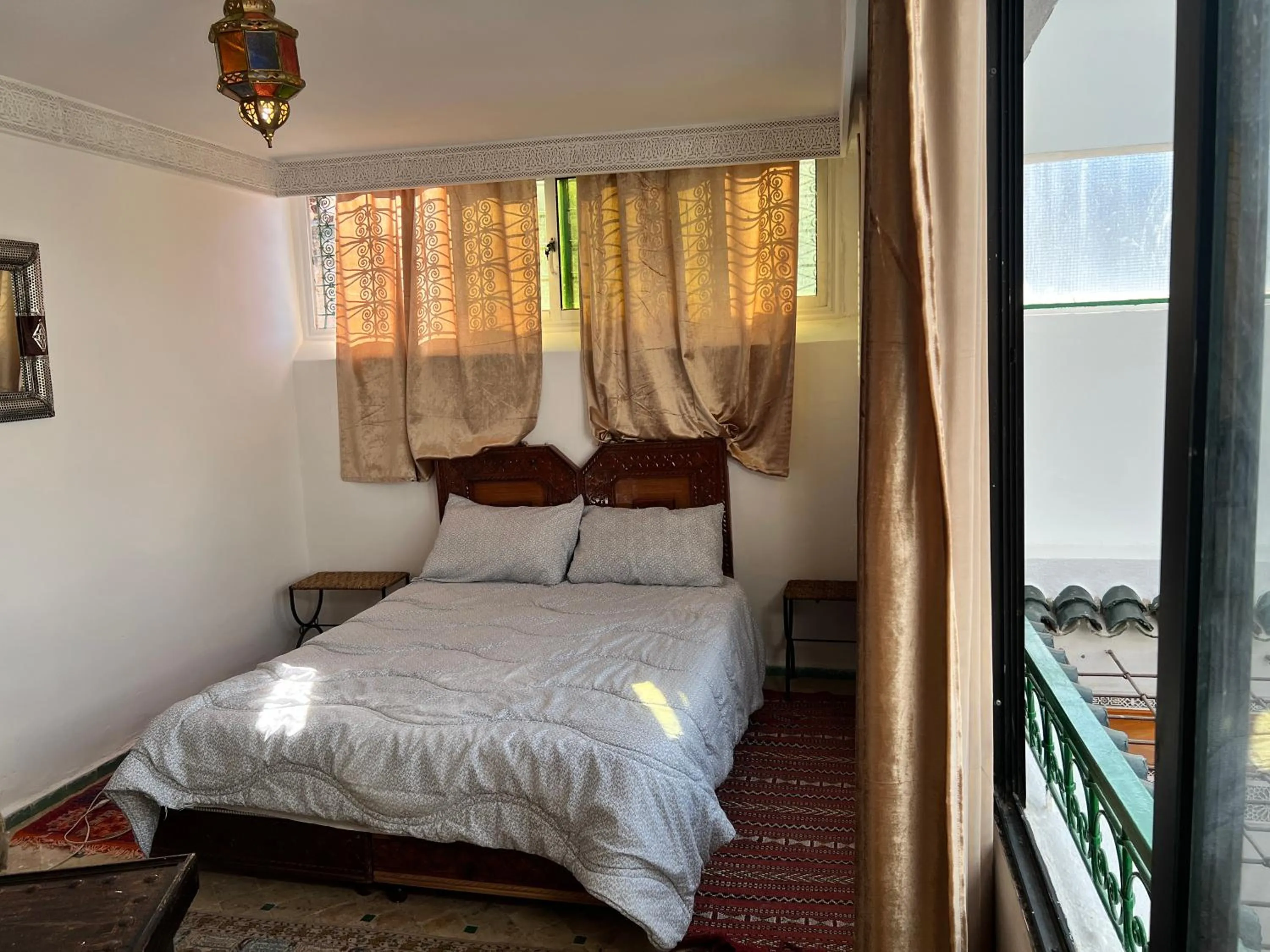 Bed in Fès Riad Scalia Traditional Guesthouse Morocco