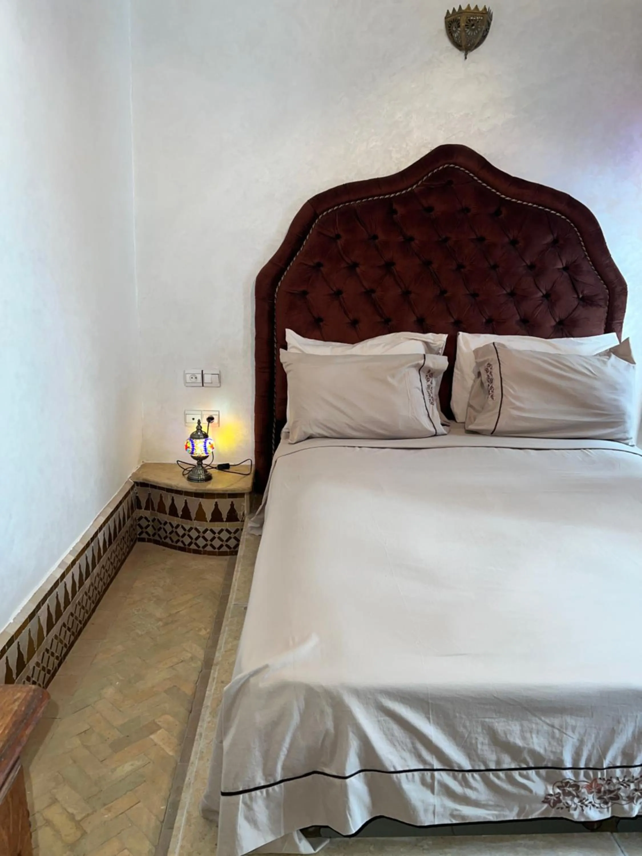 Bed in Fès Riad Scalia Traditional Guesthouse Morocco