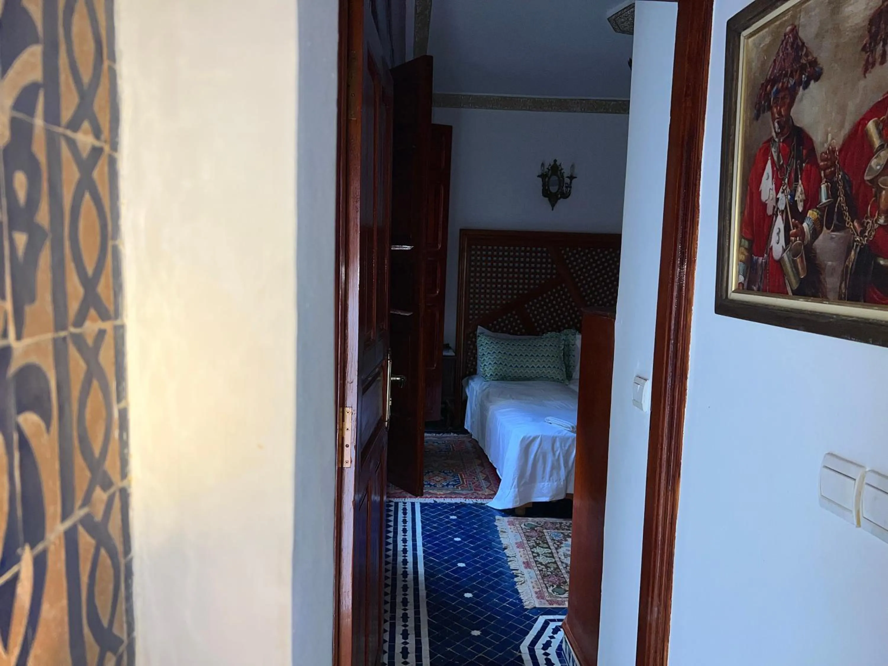 Bed in Fès Riad Scalia Traditional Guesthouse Morocco