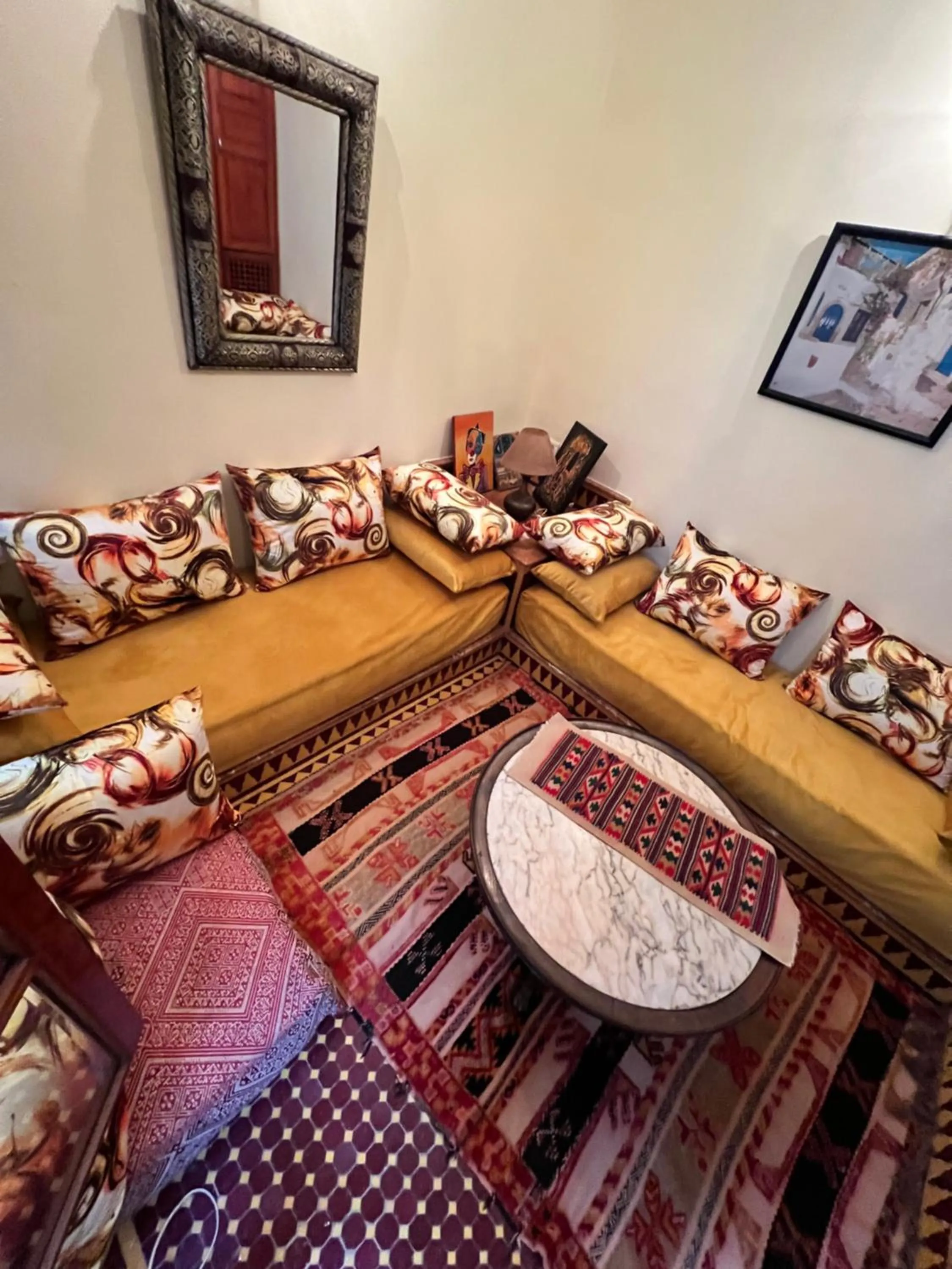 Bed in Fès Riad Scalia Traditional Guesthouse Morocco