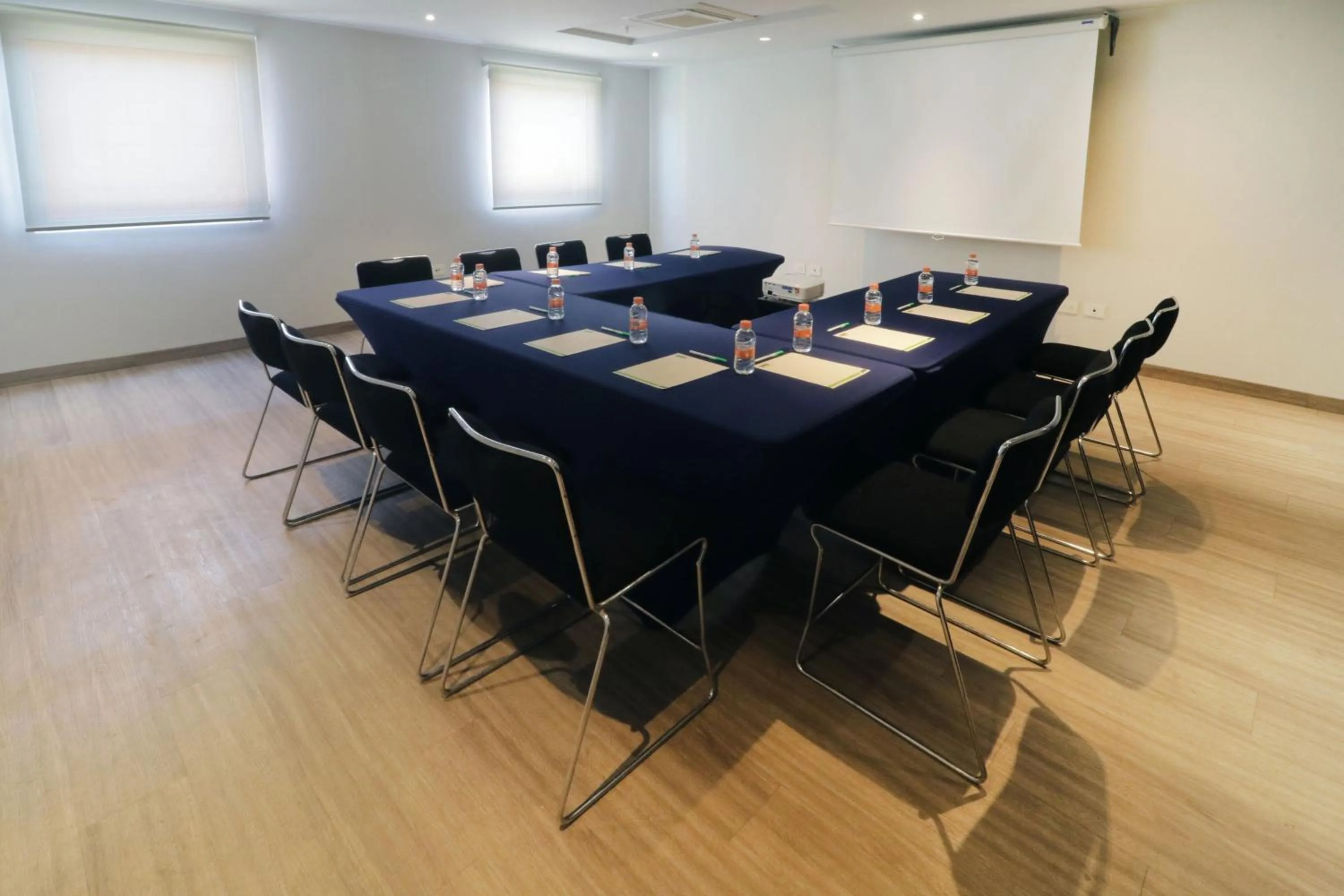 Meeting/conference room in City Express Junior by Marriott Merida Altabrisa