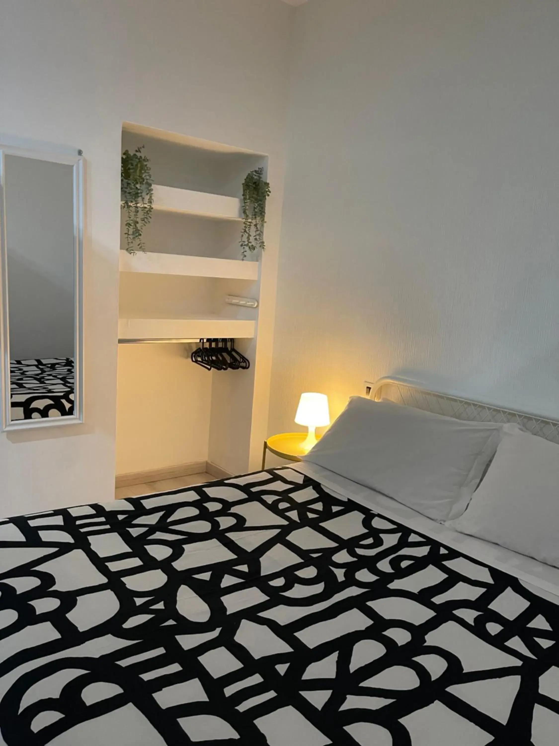 Two-Bedroom Apartment in Costantino Home Two-Bedroom Apartment in Costantino Home