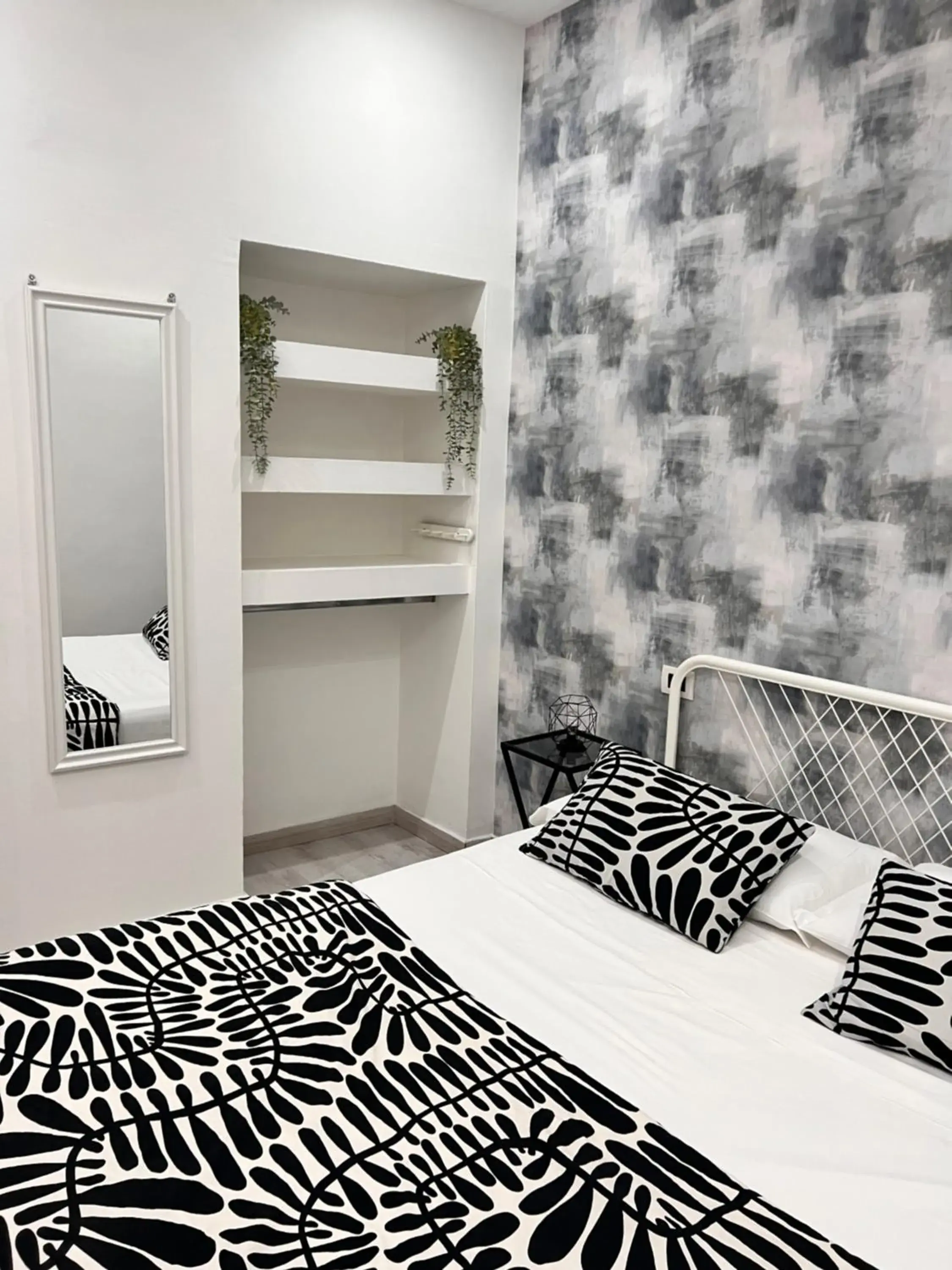 Two-Bedroom Apartment in Costantino Home Two-Bedroom Apartment in Costantino Home