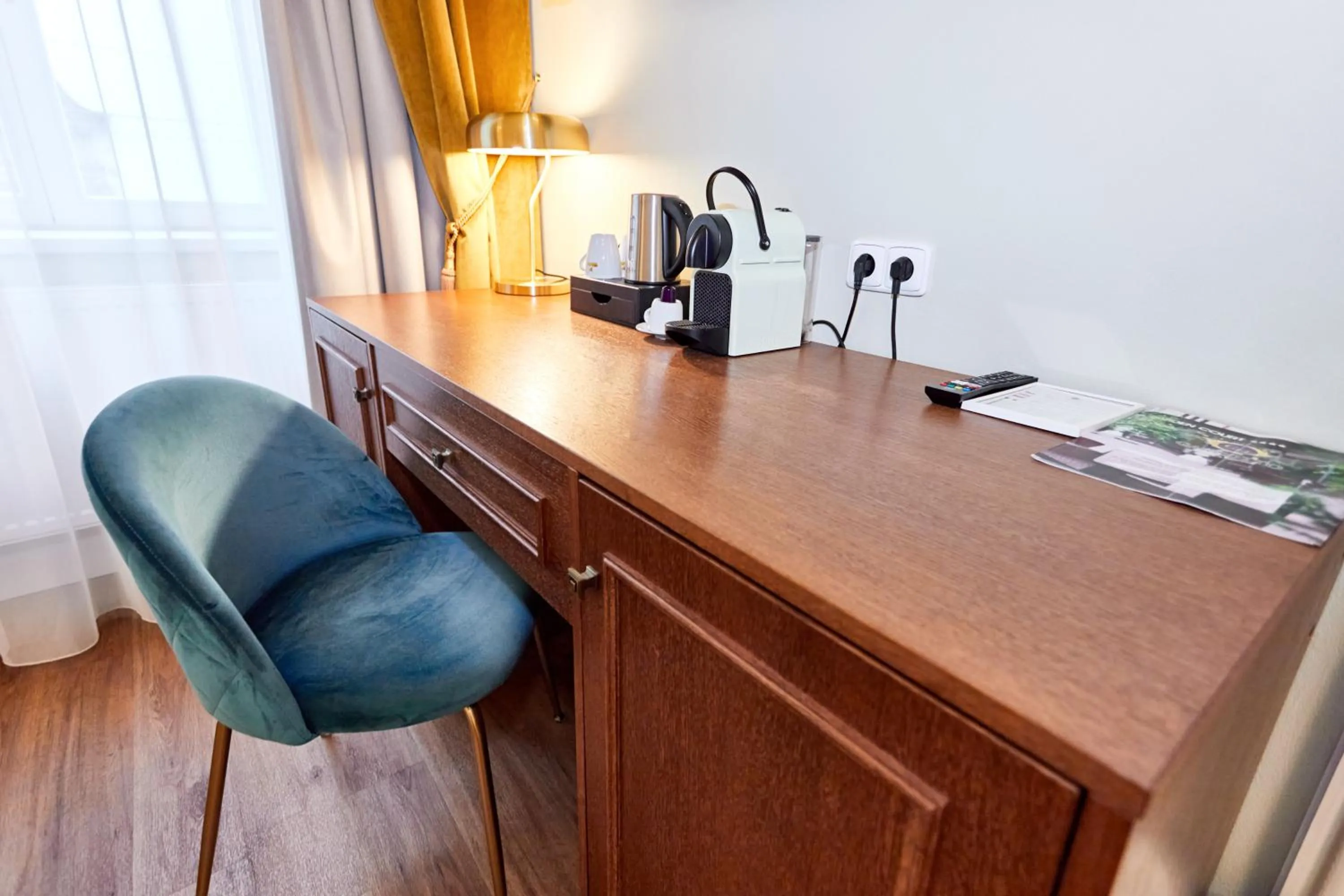 Coffee/tea facilities in Hotel Garden Court