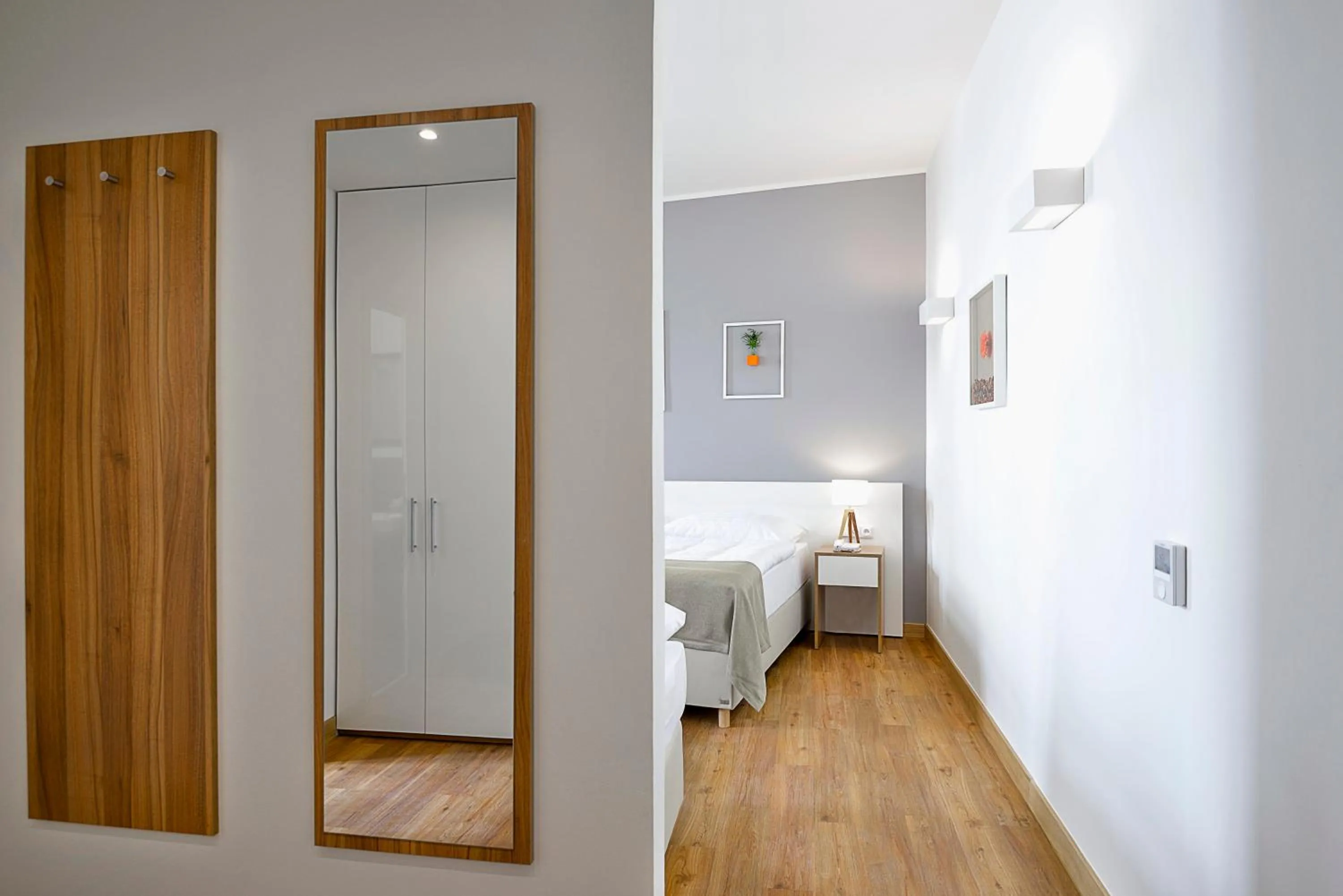 Bedroom, Bed in Hotel Garden Court