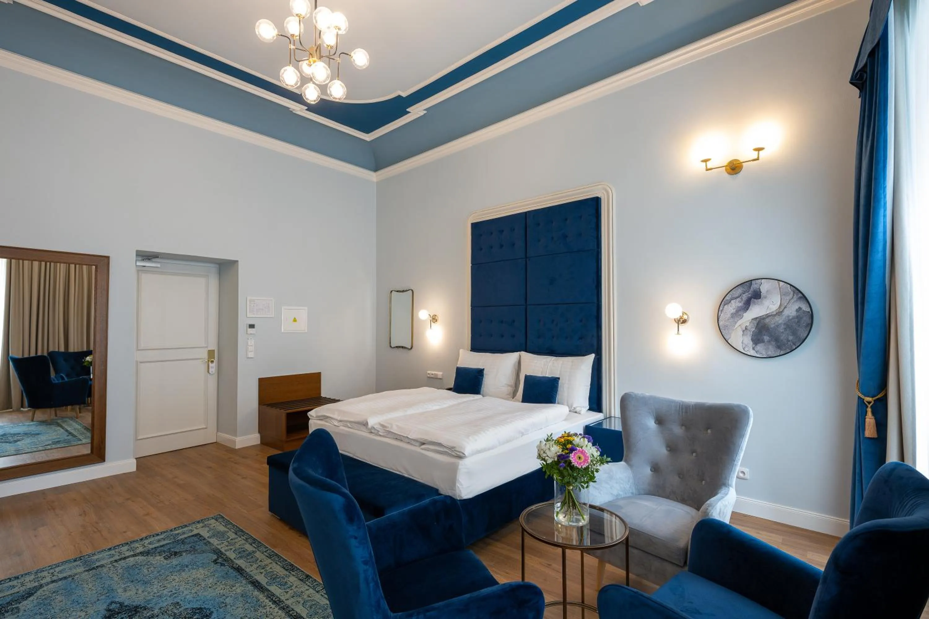 Bed in Hotel Garden Court