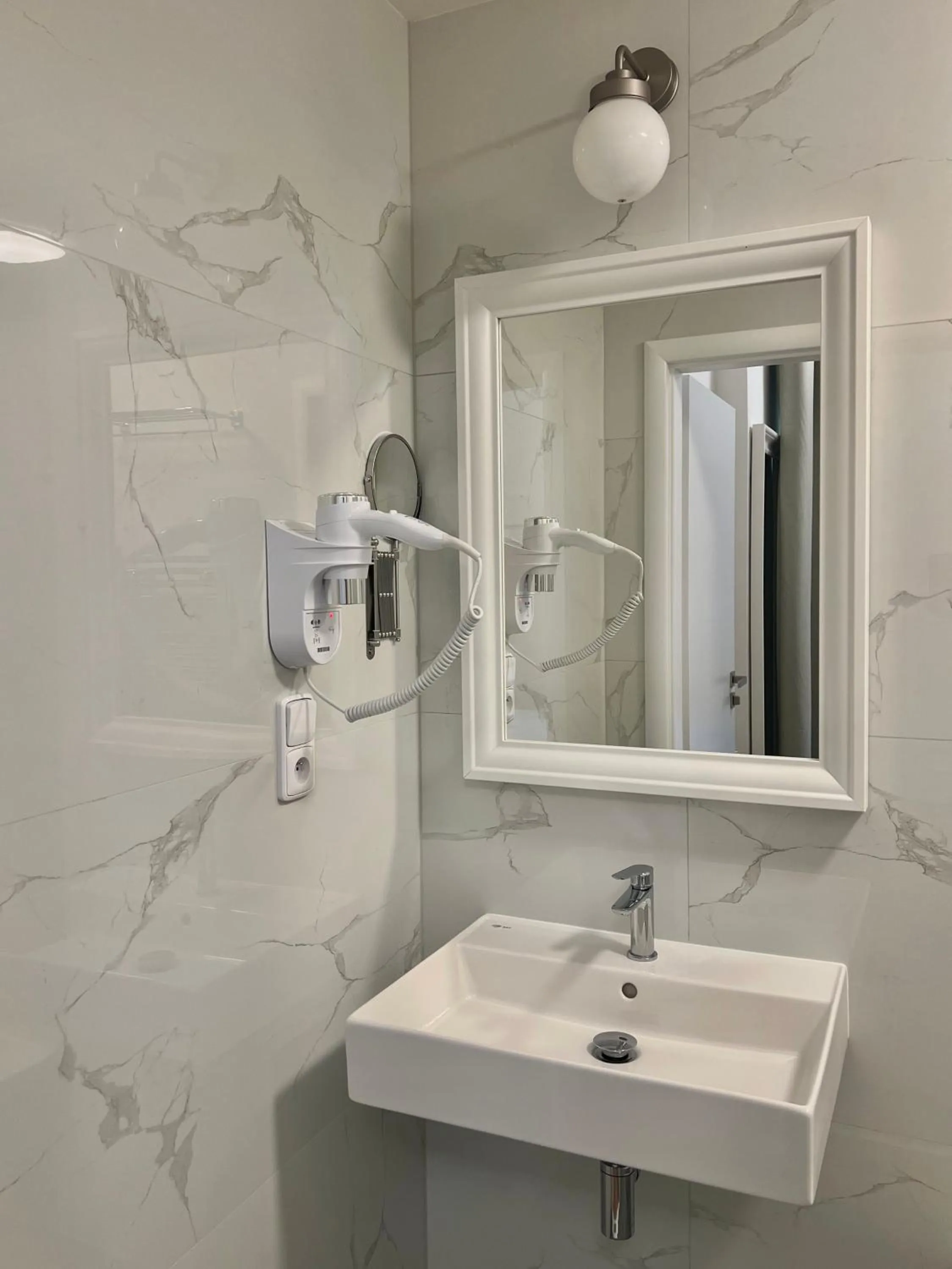 Bathroom in Hotel Garden Court