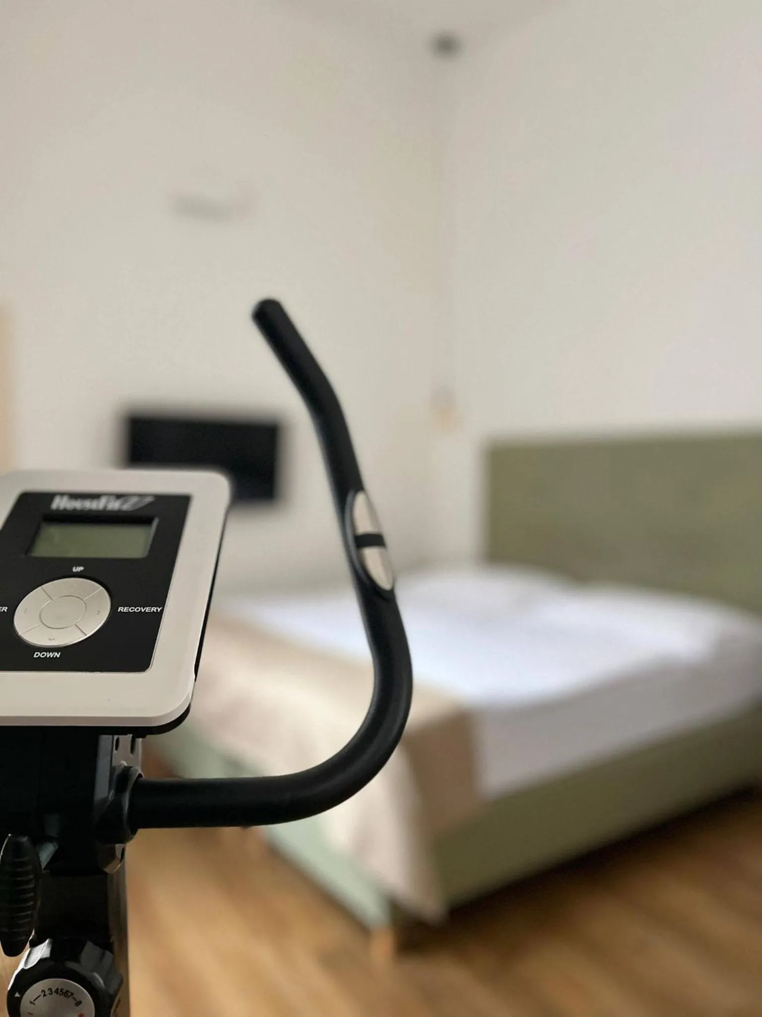 Bed in Hotel Garden Court