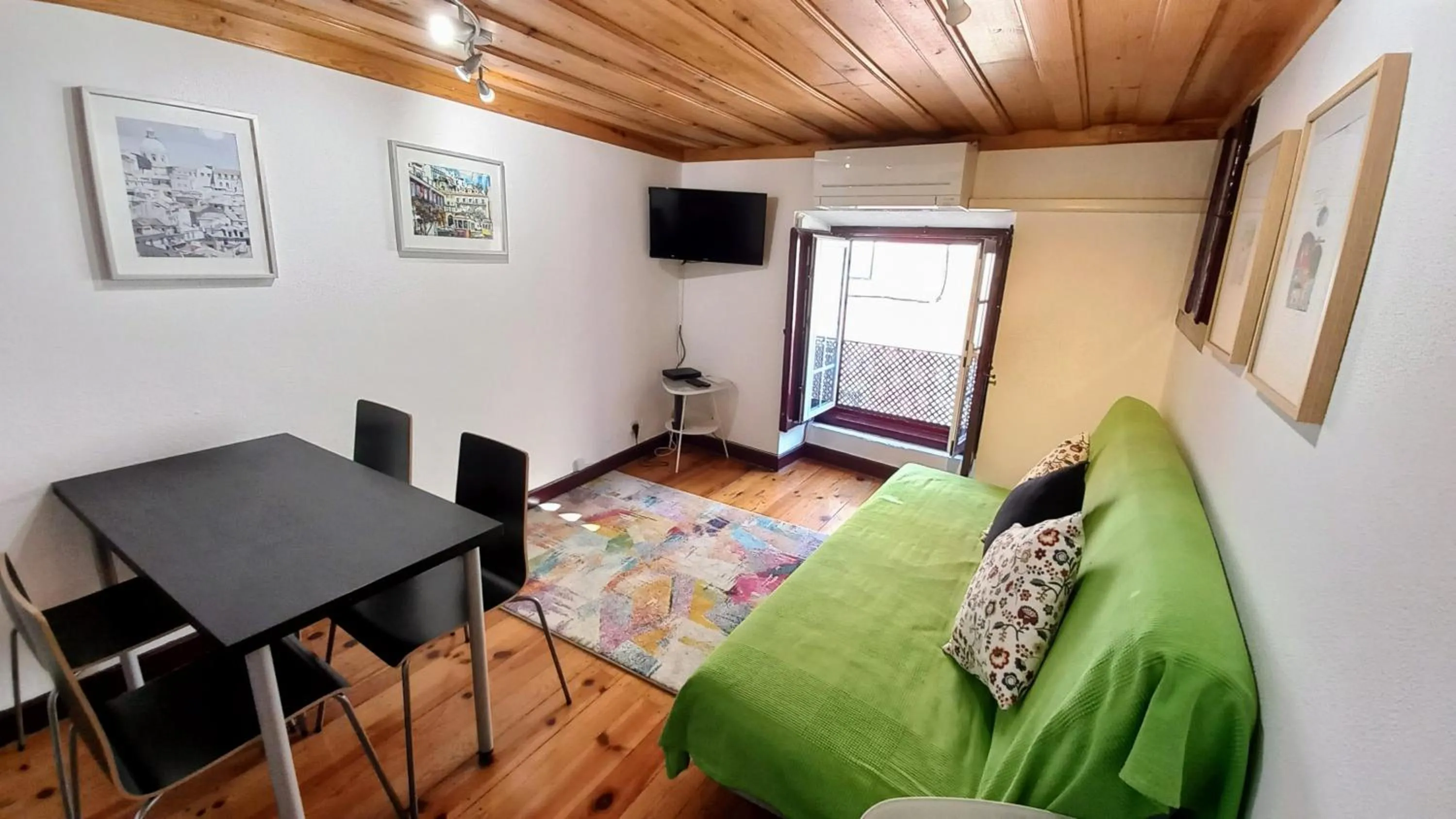 One-Bedroom Apartment in Casa em Alfama