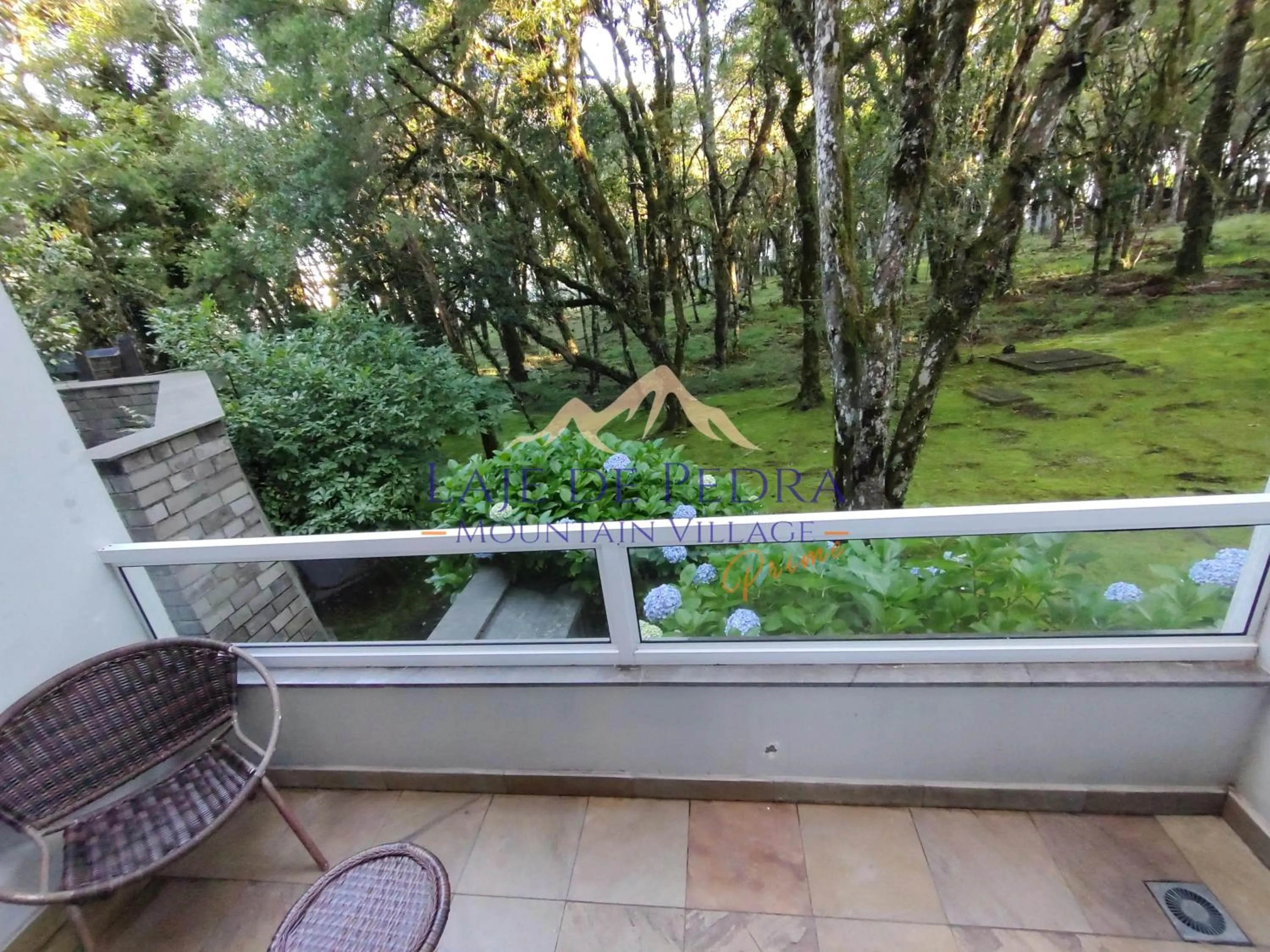 Patio in Laje de Pedra Mountain VillagePrime