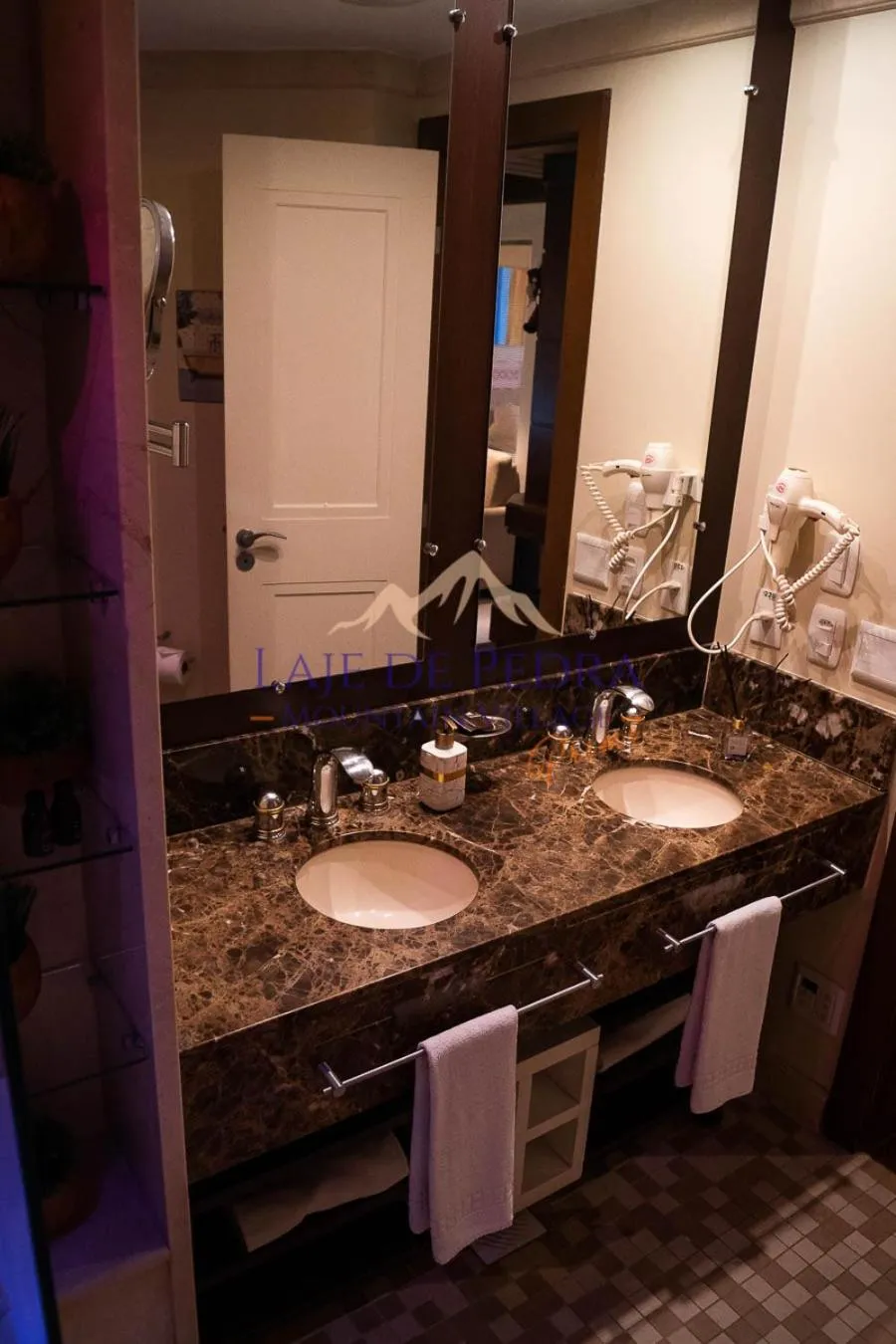 Bathroom in Laje de Pedra Mountain VillagePrime