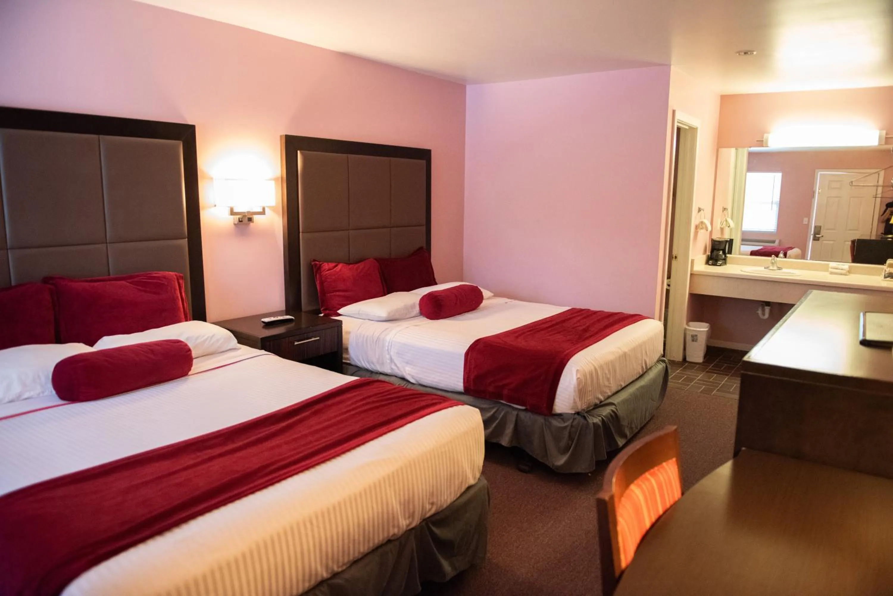 Bed in Cottonwood Inn