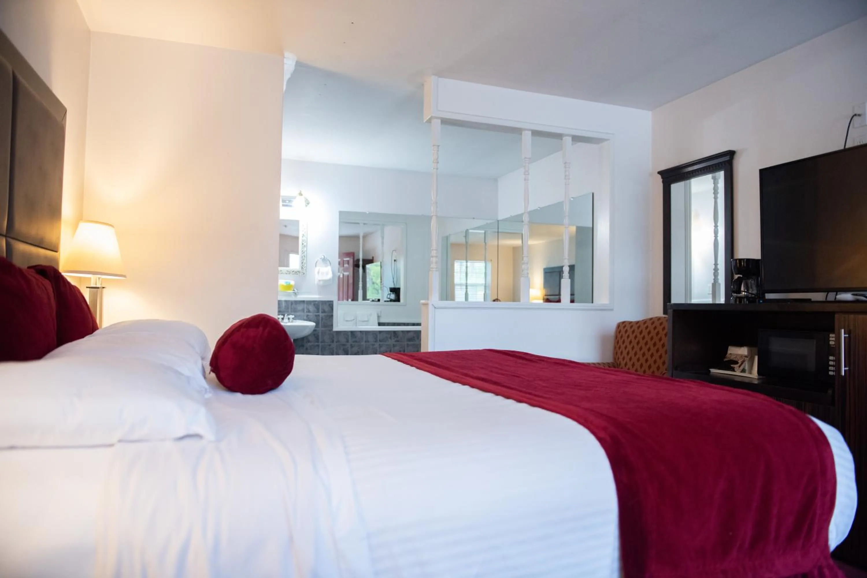 Bed in Cottonwood Inn