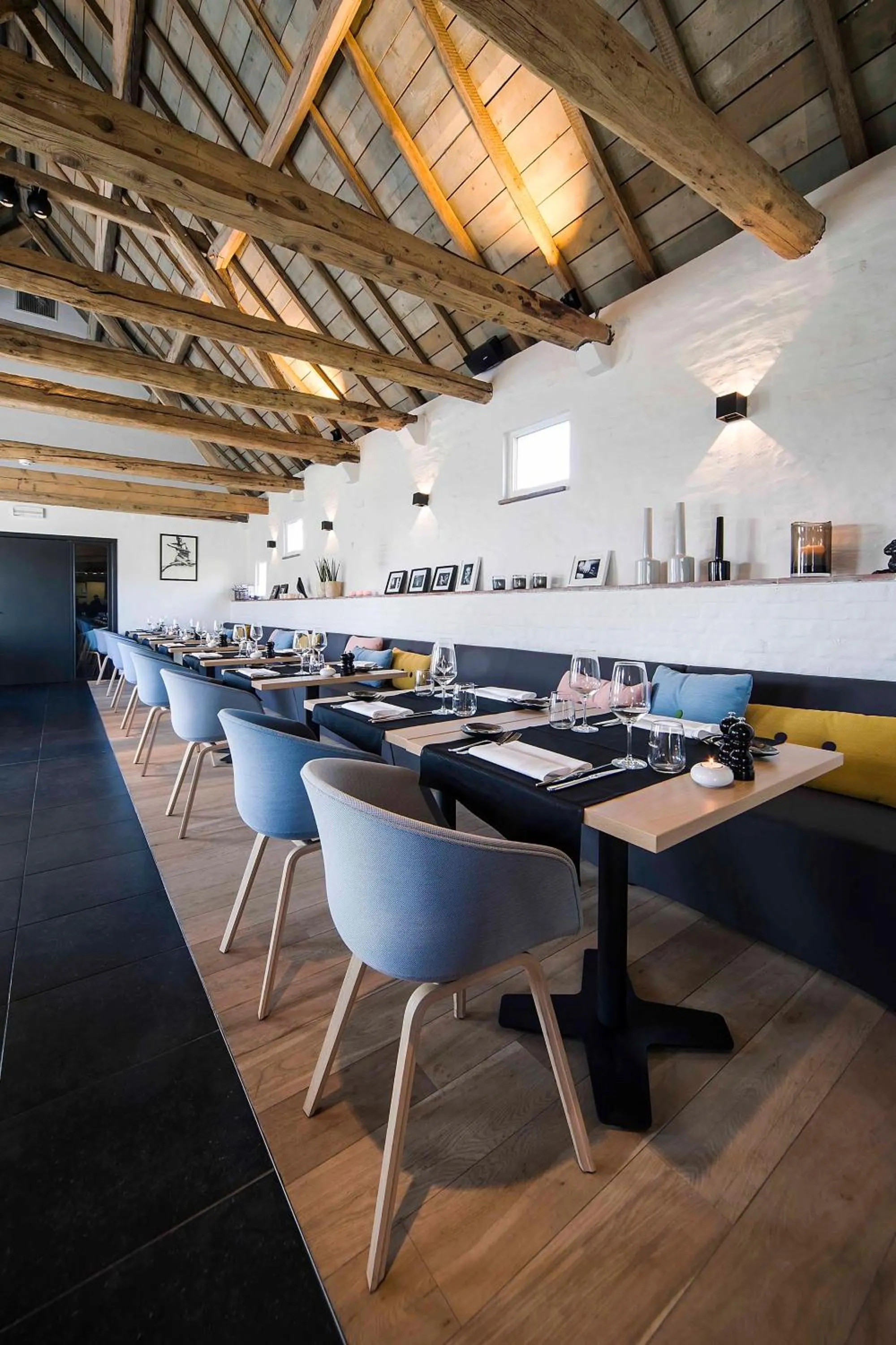 Restaurant/places to eat in Cleythil Hotel