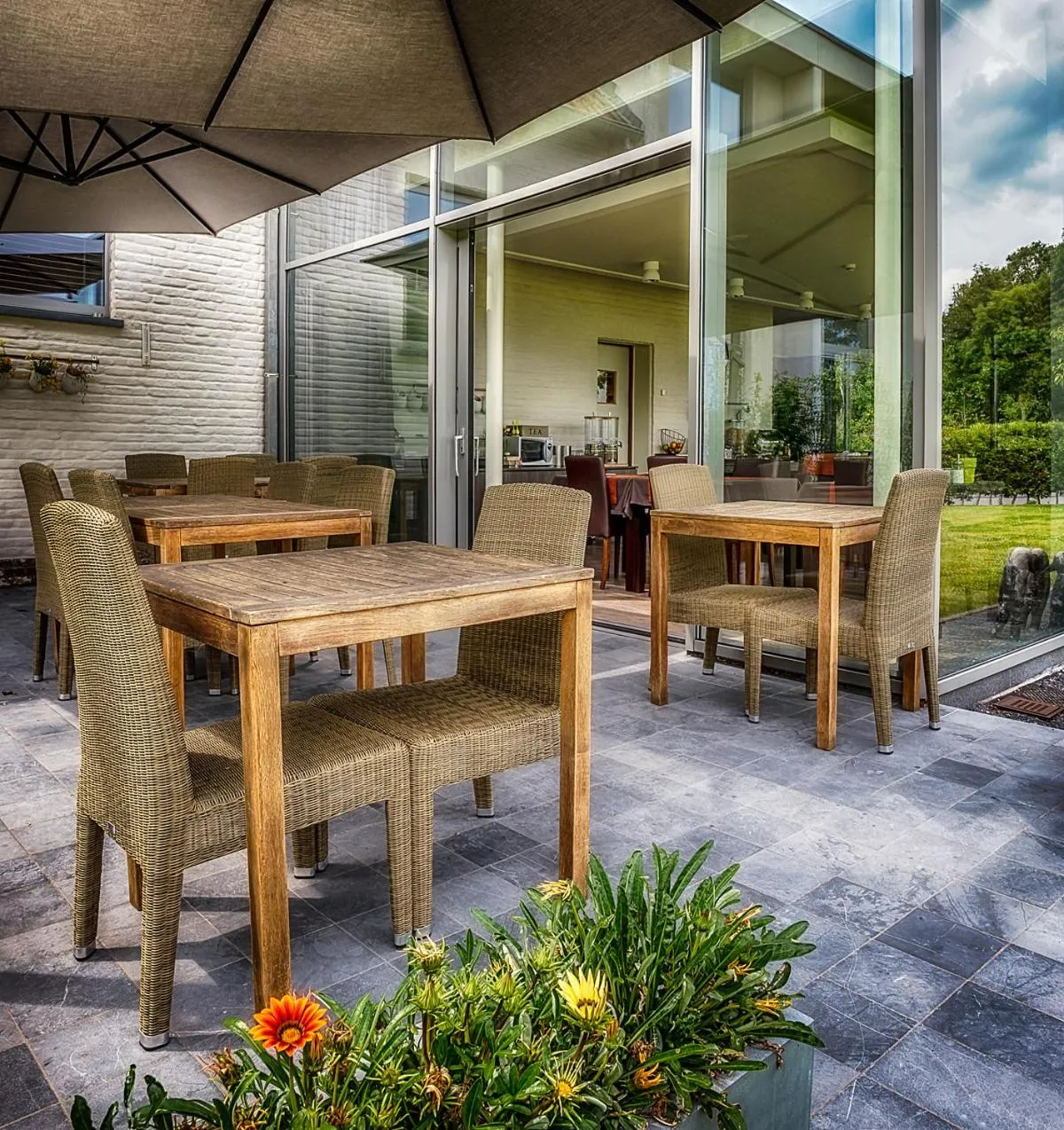 Garden in Cleythil Hotel