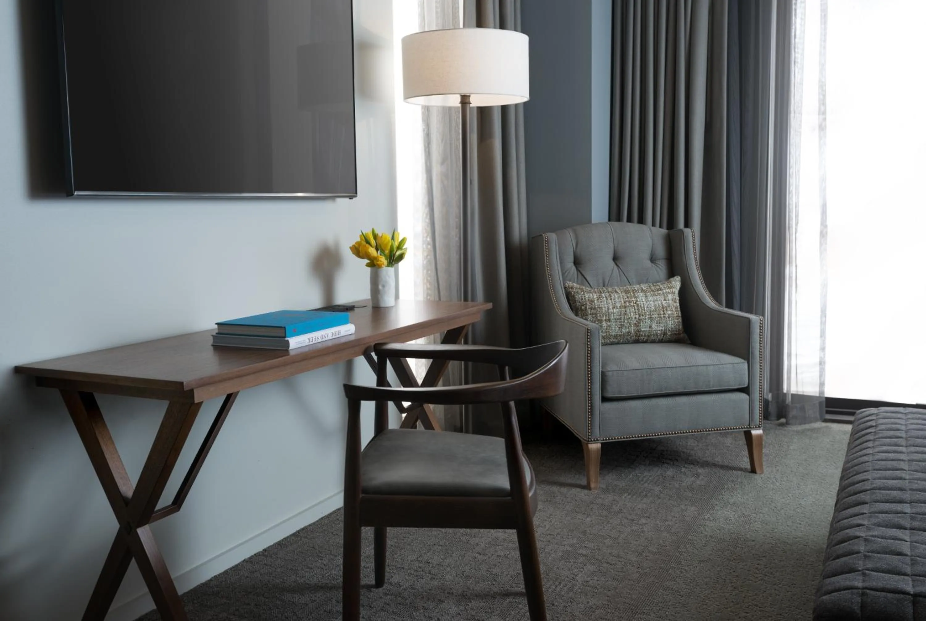 Photo of the whole room in Limelight Hotel Denver