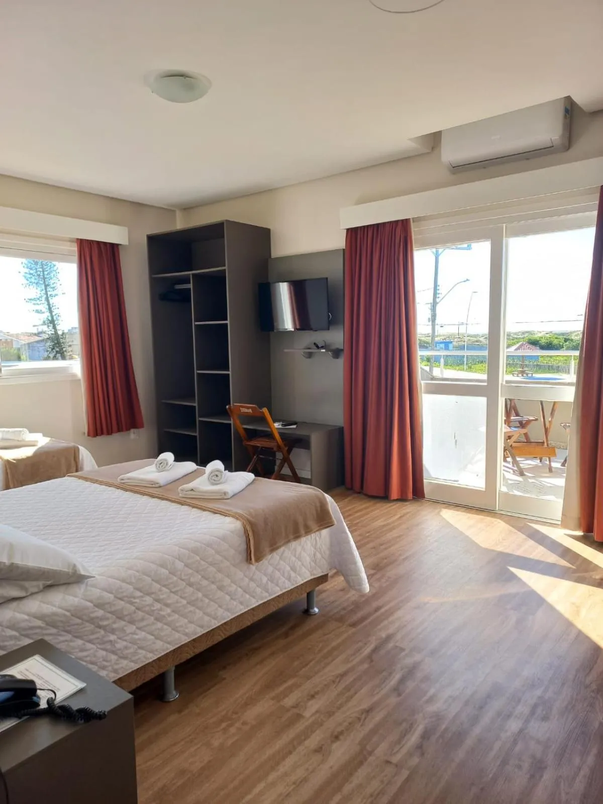 Balcony/Terrace, Bed in Pousada Vista da Barra