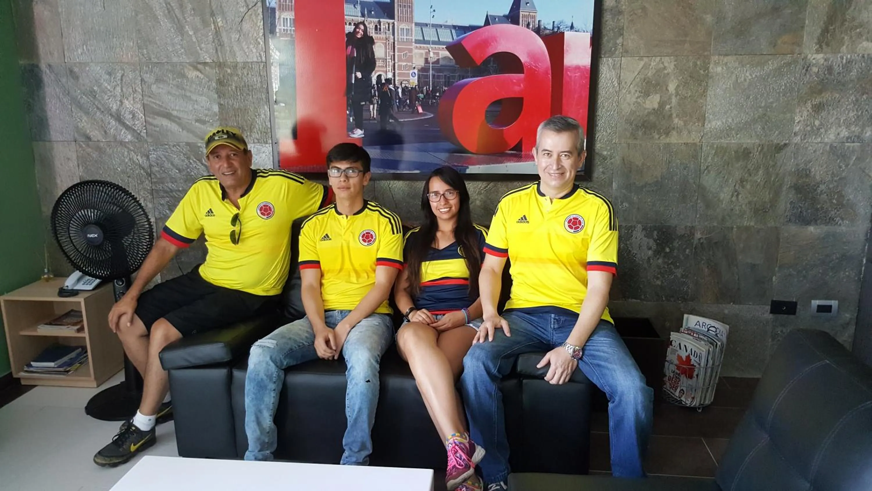 Family in Hotel 56 Avenue Plaza