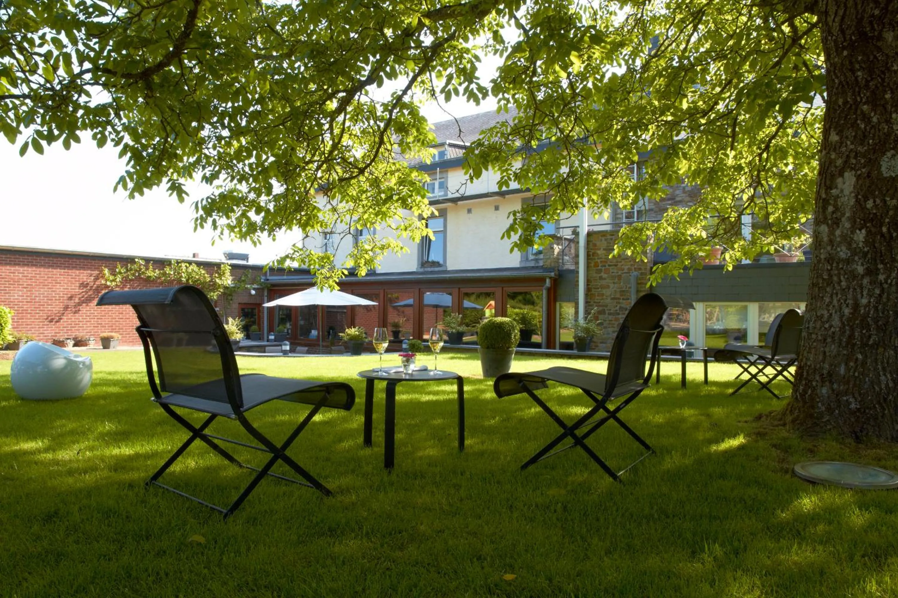 Garden in Hotel Le Beau Séjour