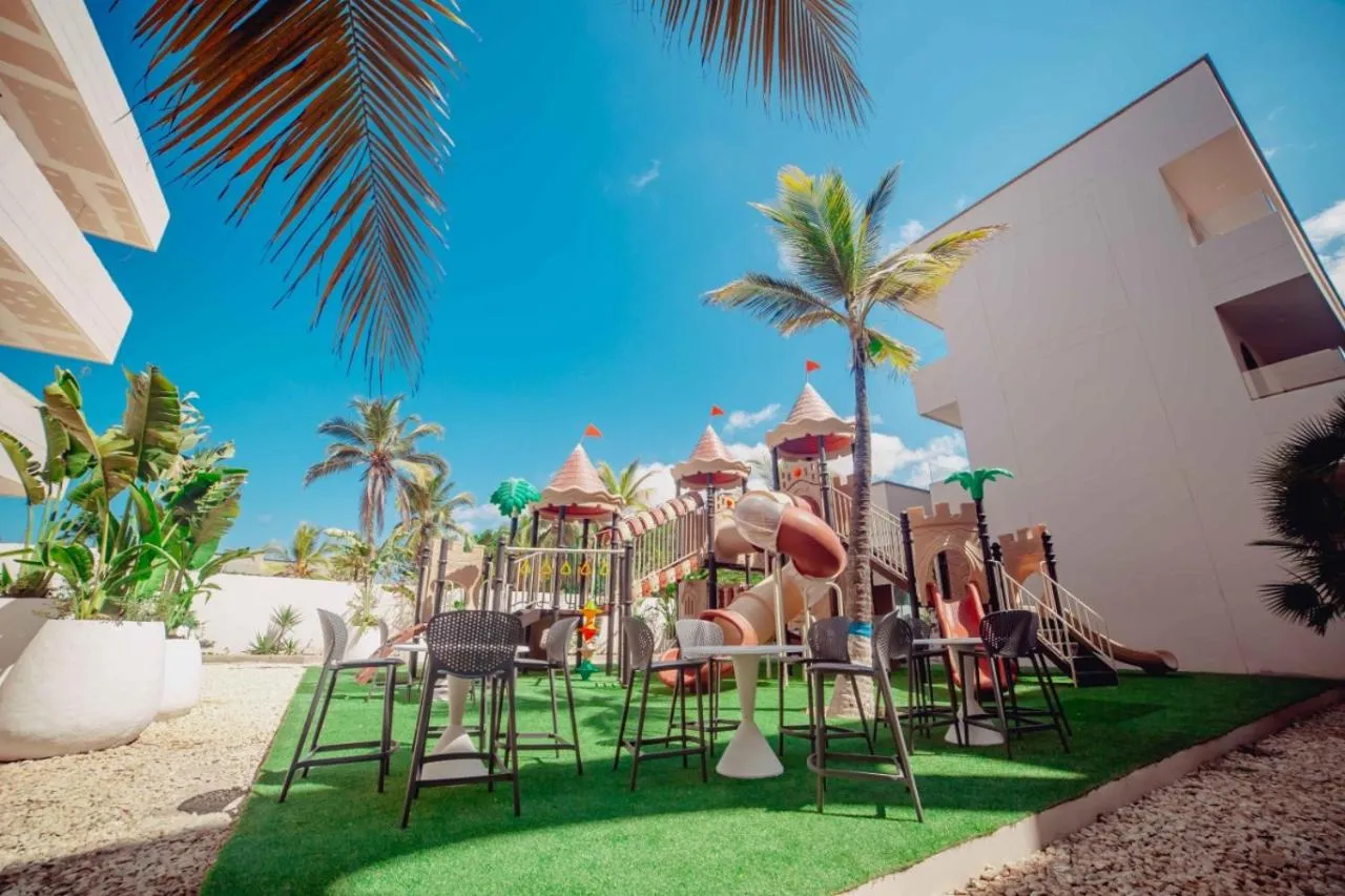 Children play ground in Loa Tolú by Bernalo Hotels