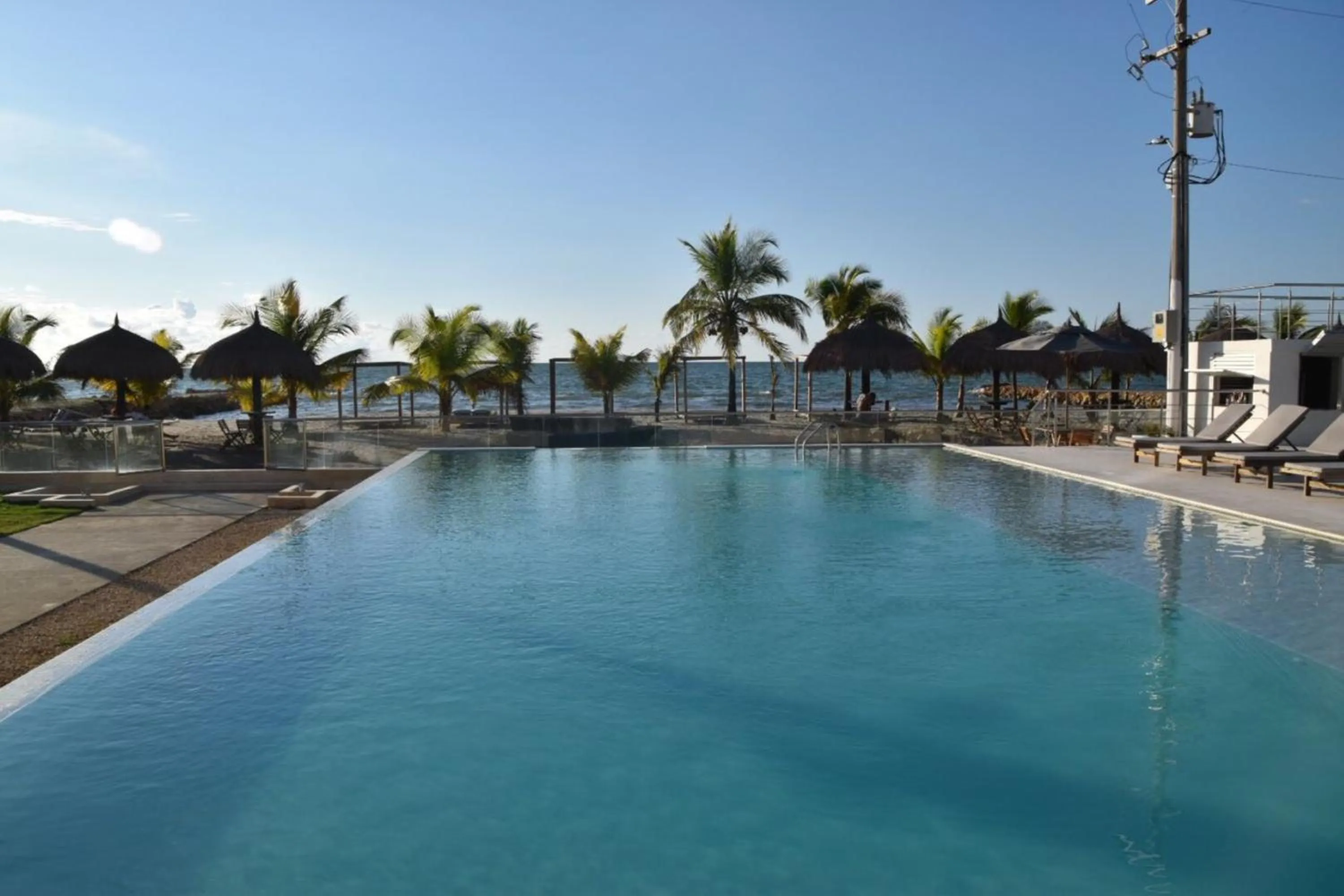 Swimming pool in Loa Tolú by Bernalo Hotels
