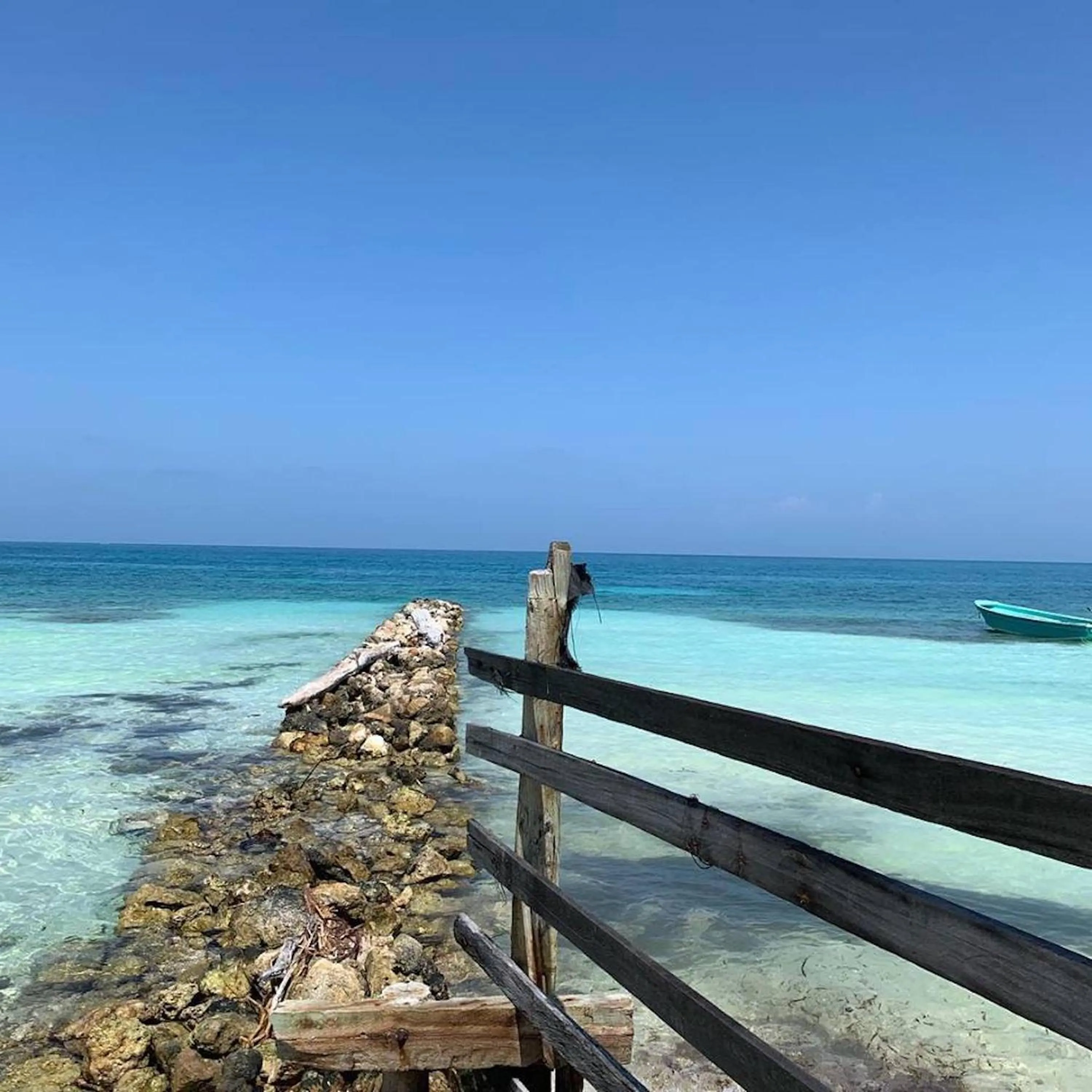 Natural landscape in Loa Tolú by Bernalo Hotels