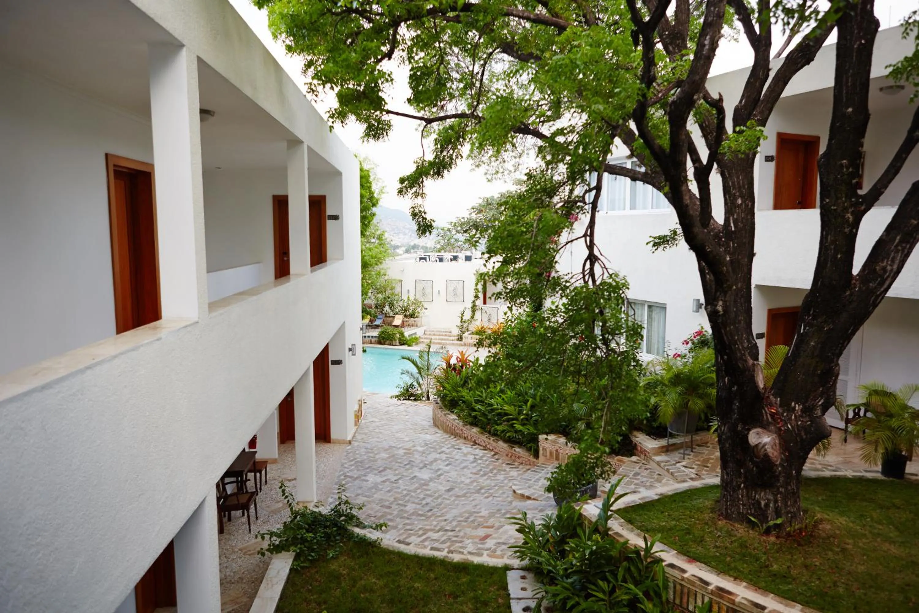 Facade/entrance in Hotel Montana