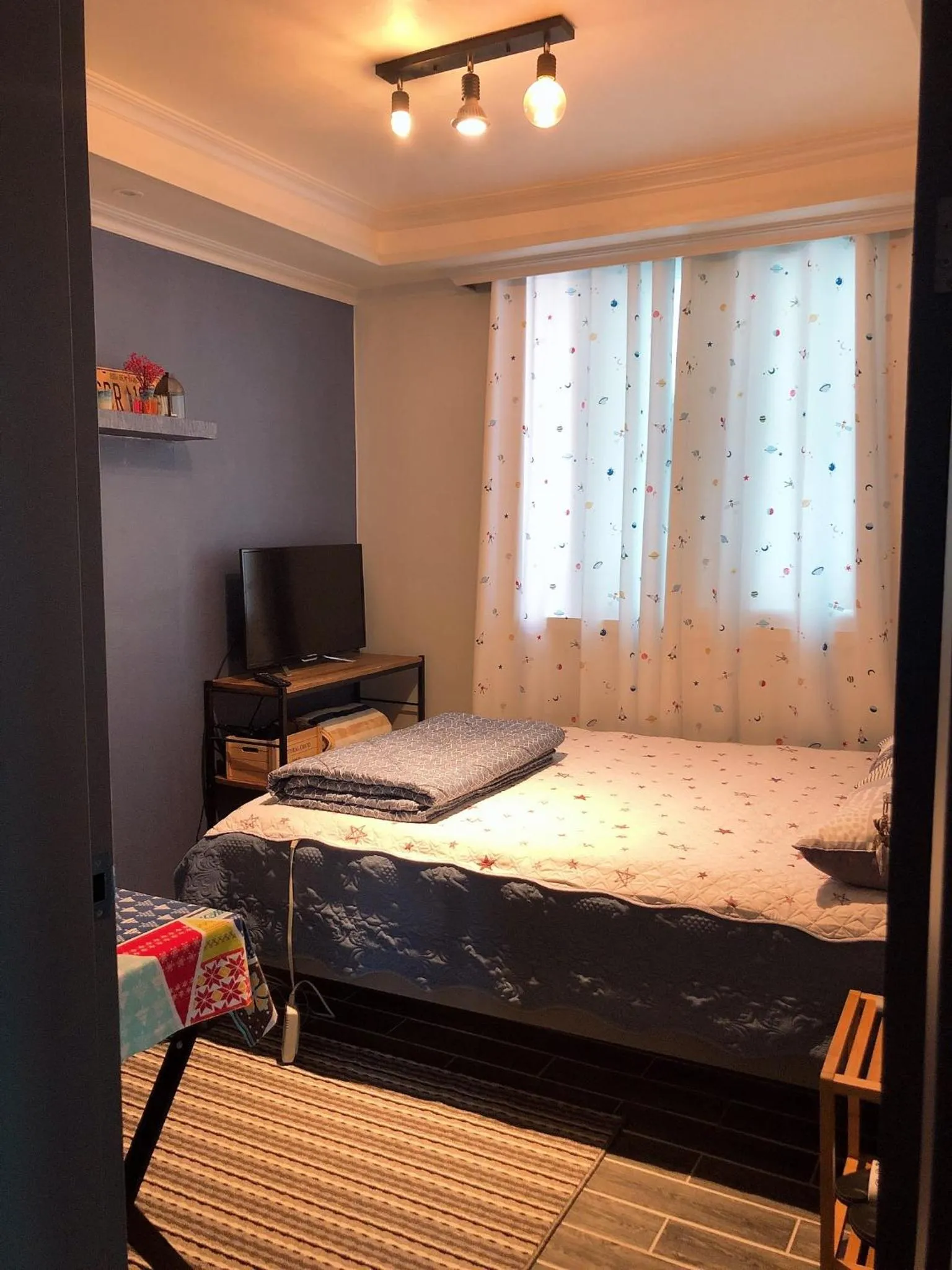 Bed in Us on Earth Guesthouse