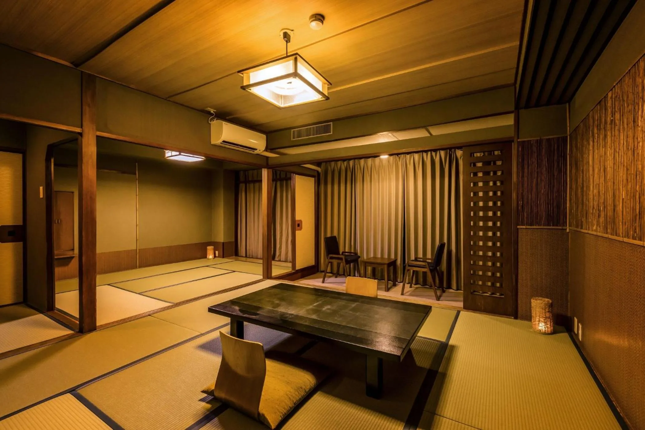 Photo of the whole room in Ooedo Onsen Monogatari Premium Shirahama Saichoraku
