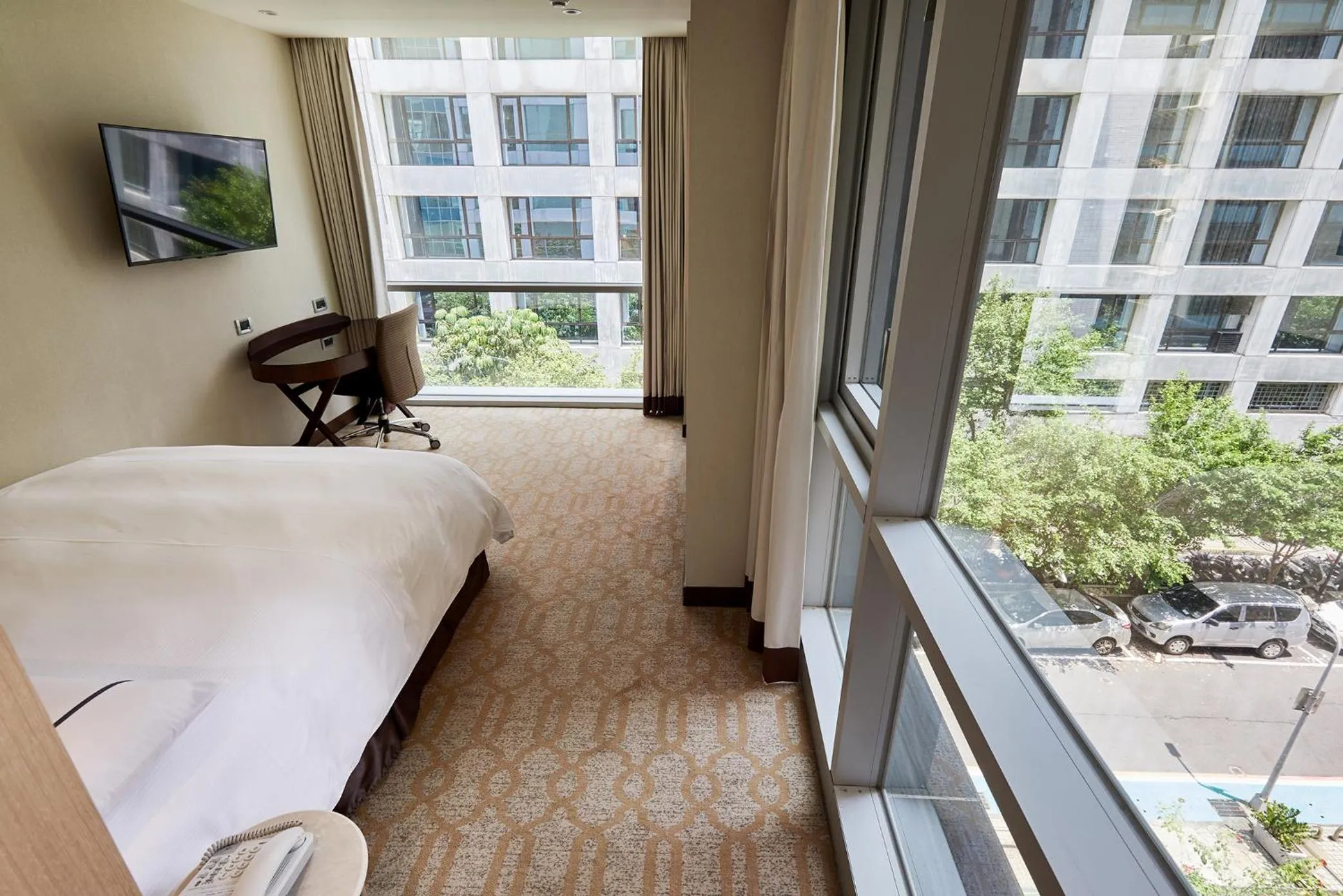 Photo of the whole room, Bed in K Hotel Tianjin