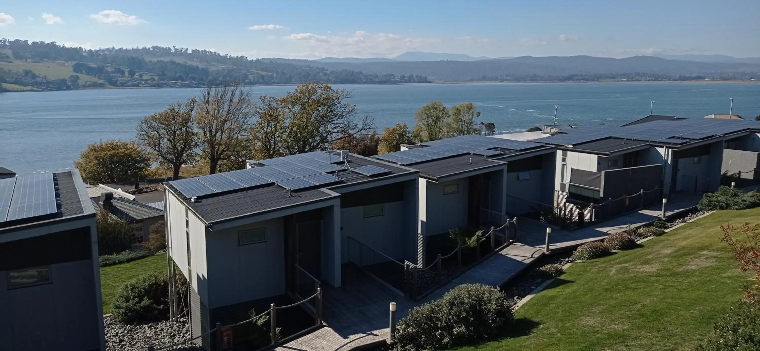 Rosevears Riverview Hotel