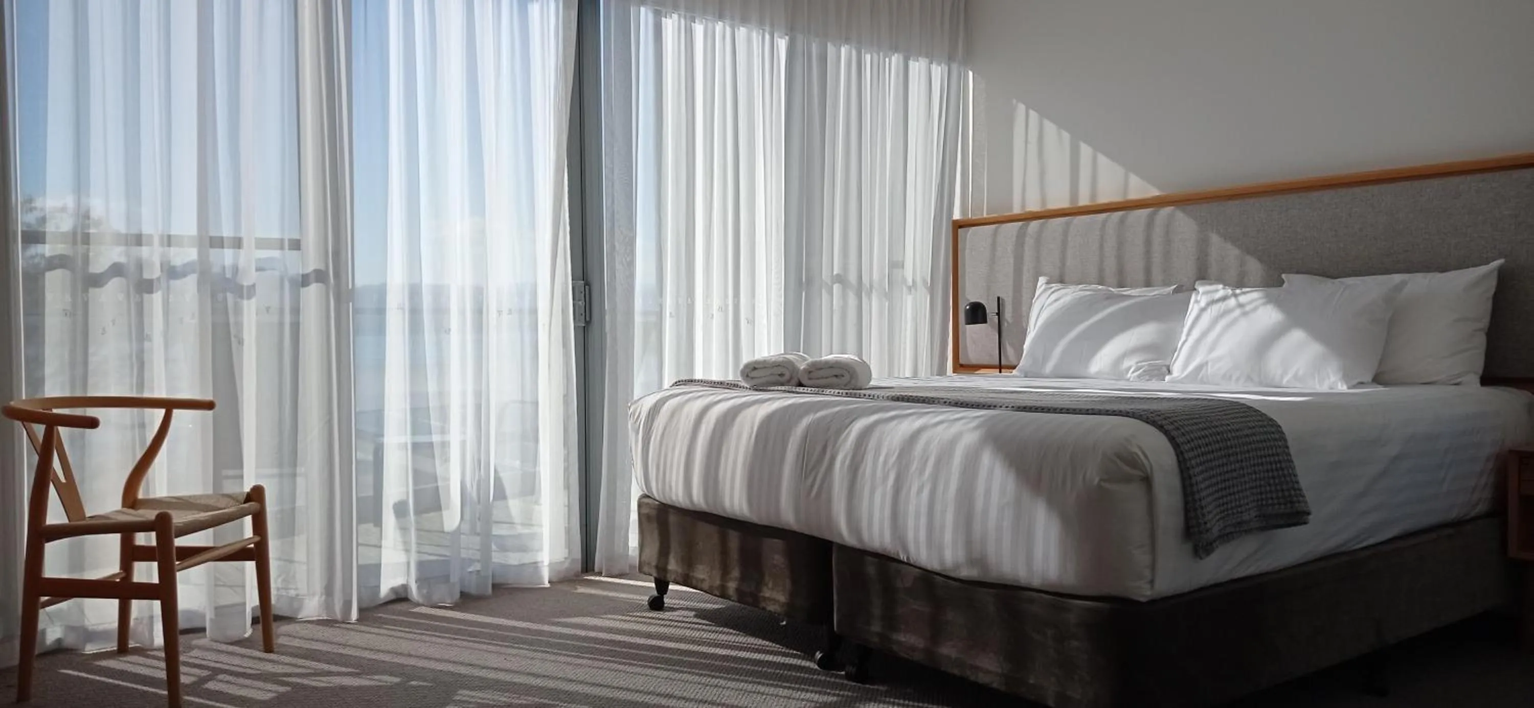 Bed in Rosevears Riverview Hotel