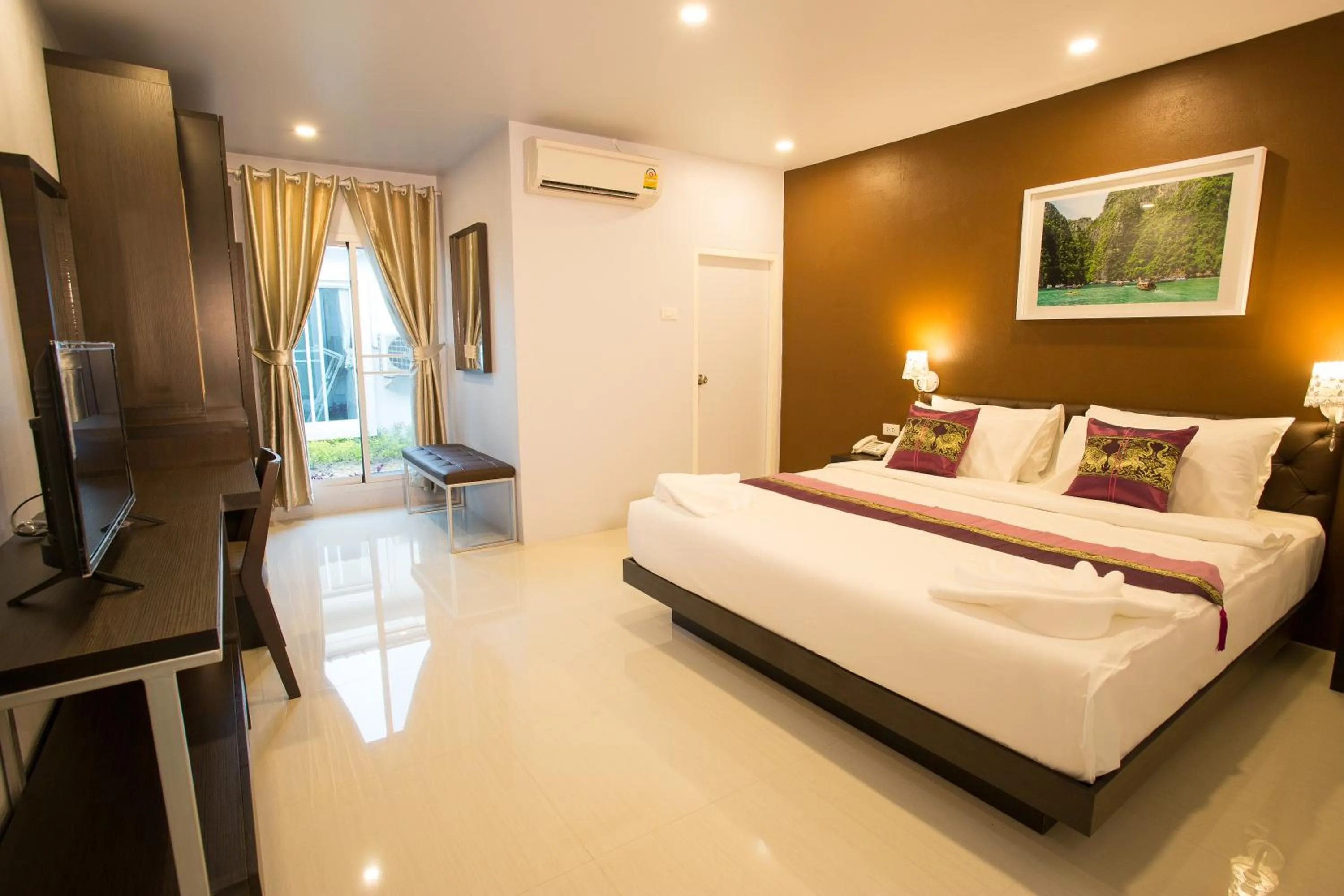 Bedroom, Bed in Pongsakorn Boutique Resort