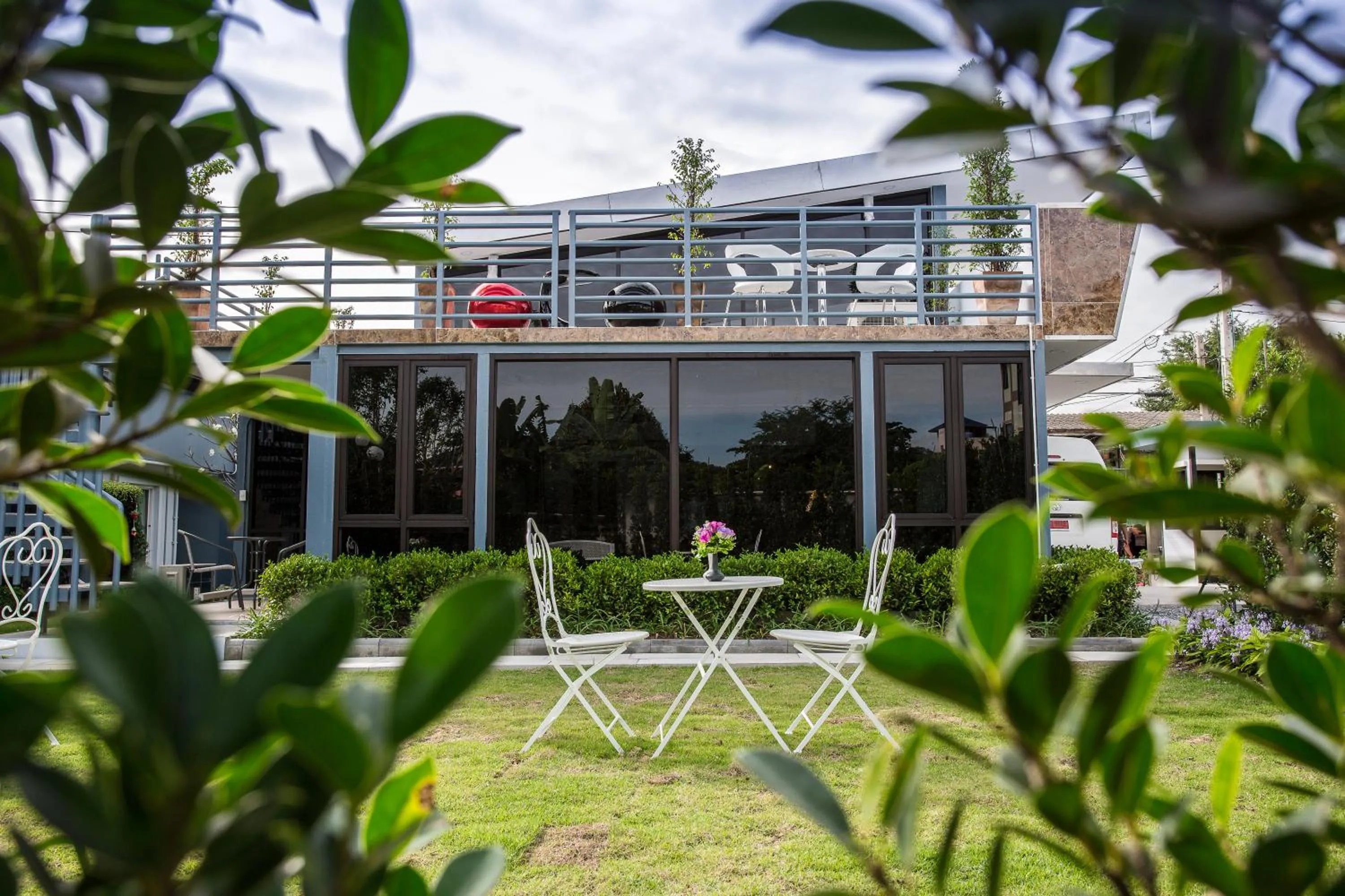 Communal lounge/ TV room in Pongsakorn Boutique Resort
